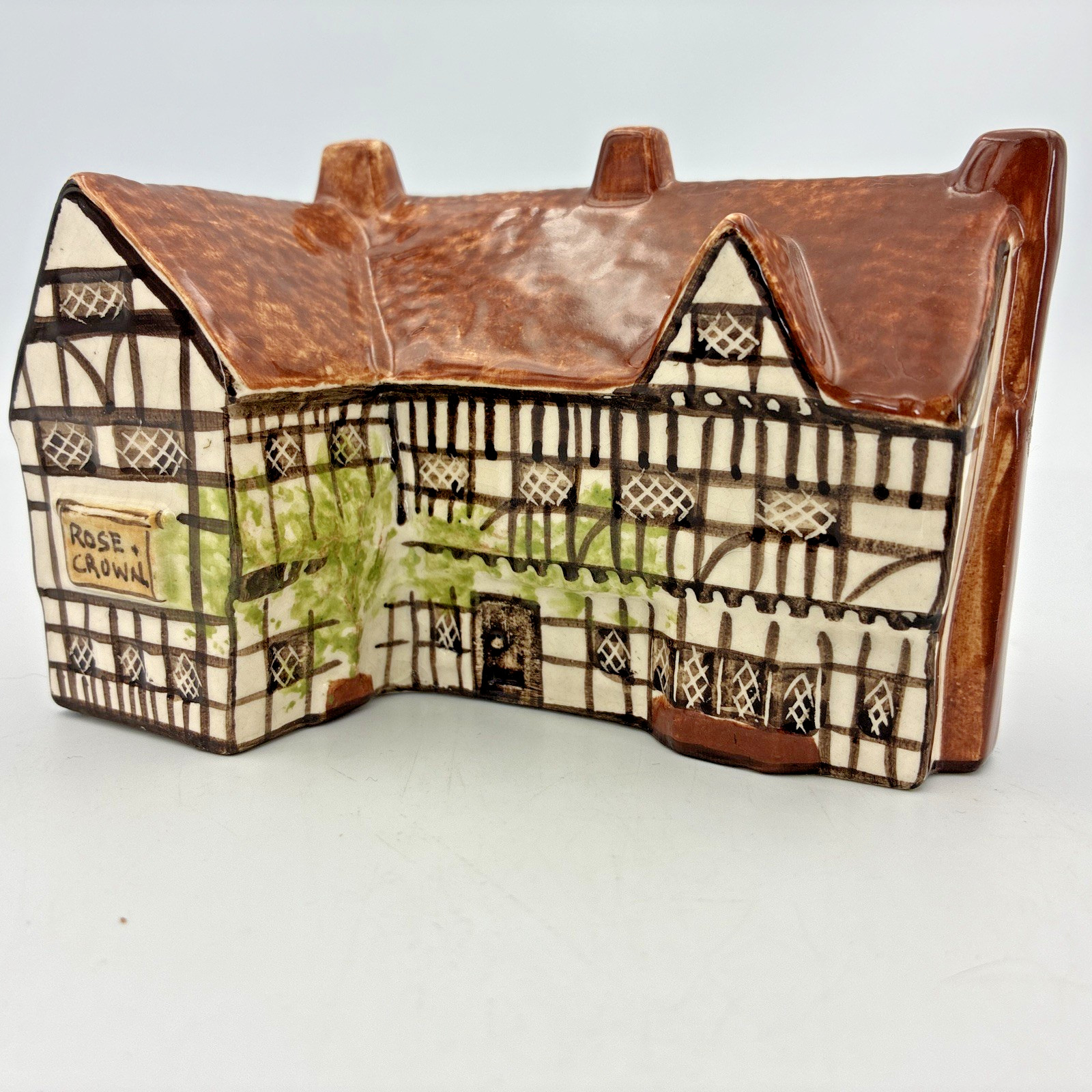 Vtg. Suffolk Cottages Rose & Crown Pub Ceramic House Building Made in England