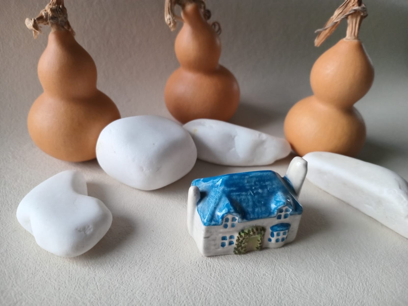 VTG Miniature Handmade Ceramic Blue English House. Country Cottage