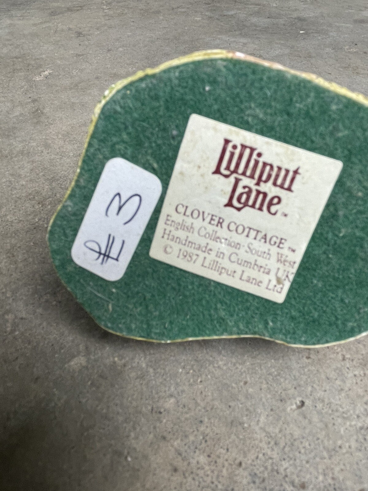 Clover Cottage Lilliput Lane Ltd