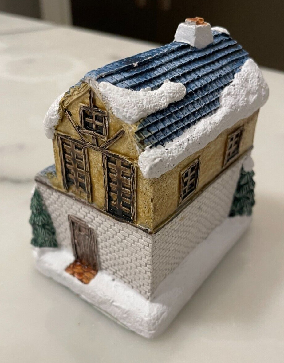 Vintage A Dickens Christmas Collection Fezziwig’s House 1990 Cold Cast by RSVP