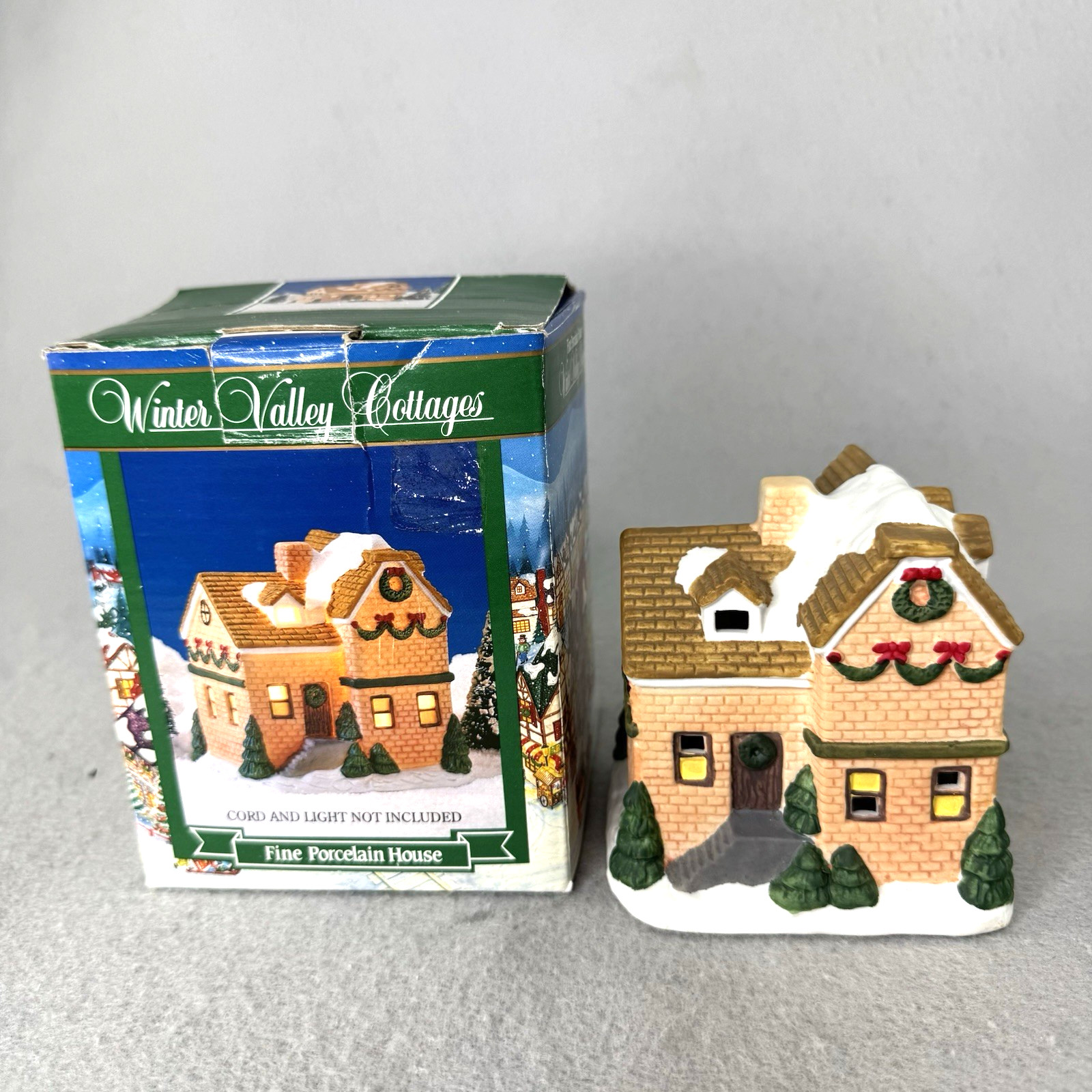 Winter Valley Cottages Fine Porcelain House Christmas Village 3″x3″