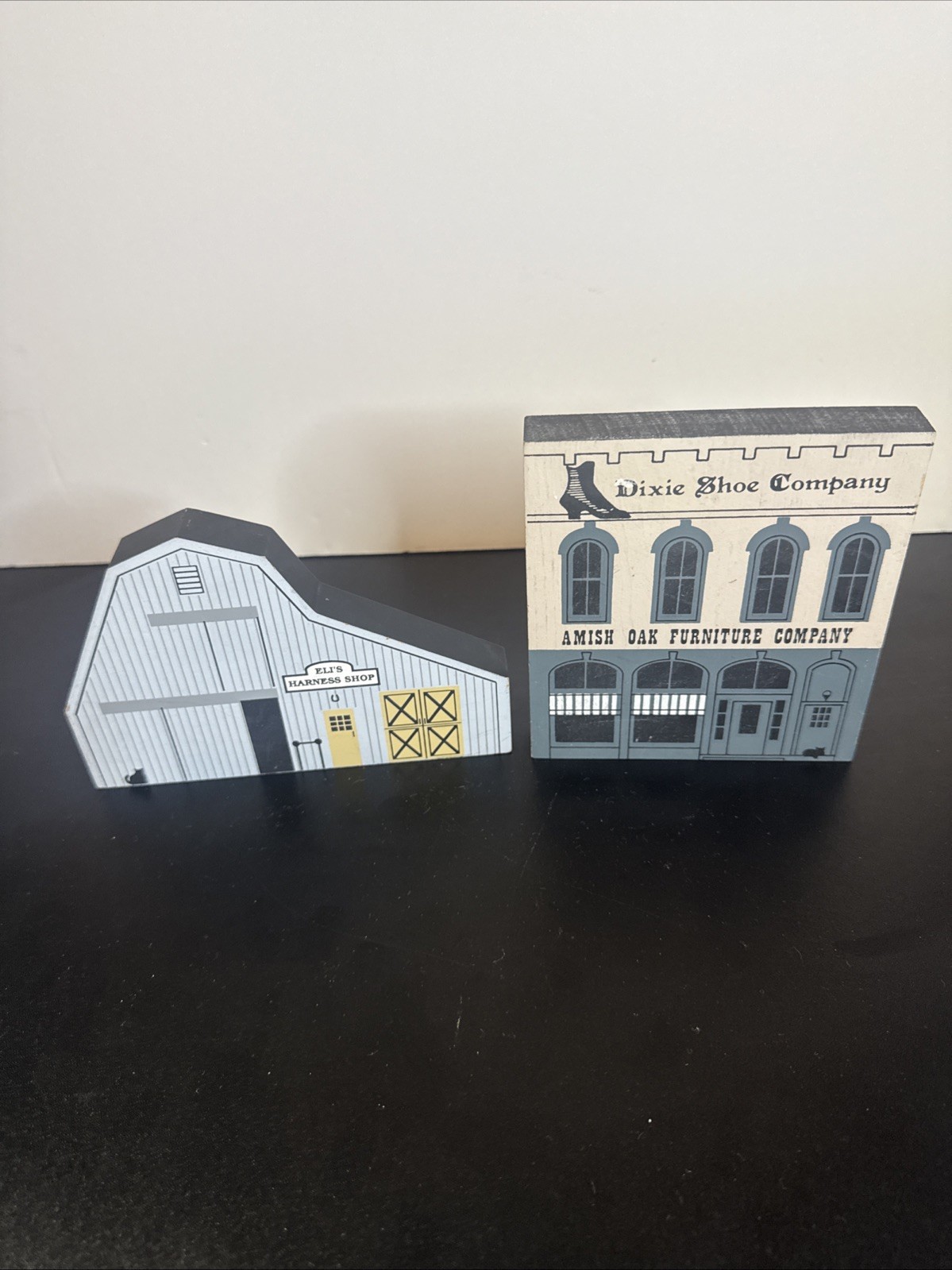 THE CATS MEOW VILLAGE ELIS HARNESS SHOP OHIO AMISH Series Dixie Shoe Company