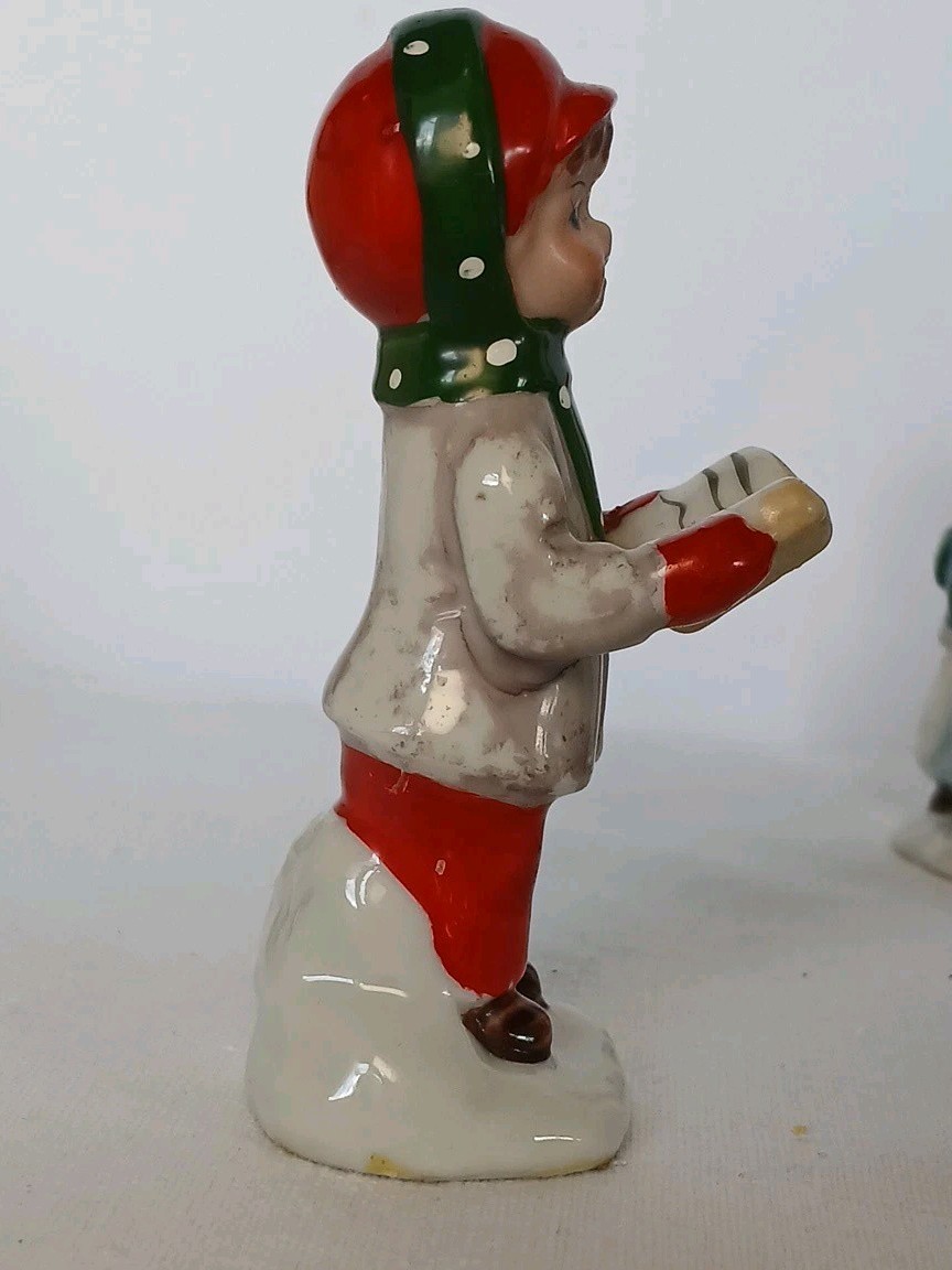 Lot Of 3 Enesco Christmas Village Figurines Children Mailman Caroler 3.5″ Tall