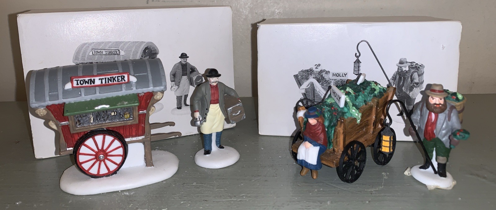Dept 56 Dickens Chelsea Market Mistletoe Monger 5826-2 w/ Box & Town Tinker Lot