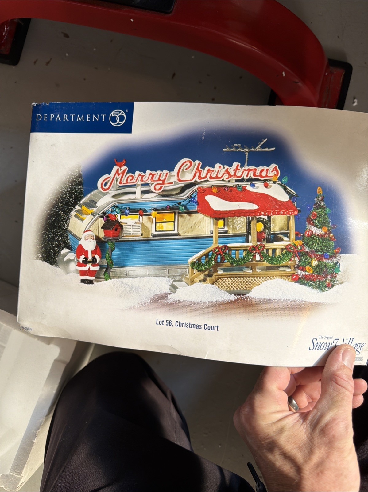LIGHTED Dept. 56 Snow Village 2003 Lot 56, Christmas Court Trailer with Box