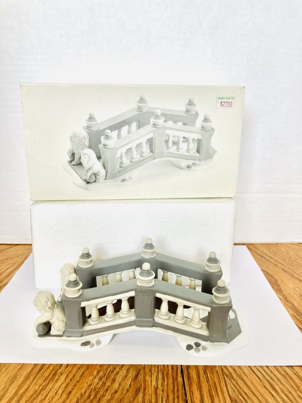 Department 56 Heritage Village Collection Lionhead Bridge Figurine