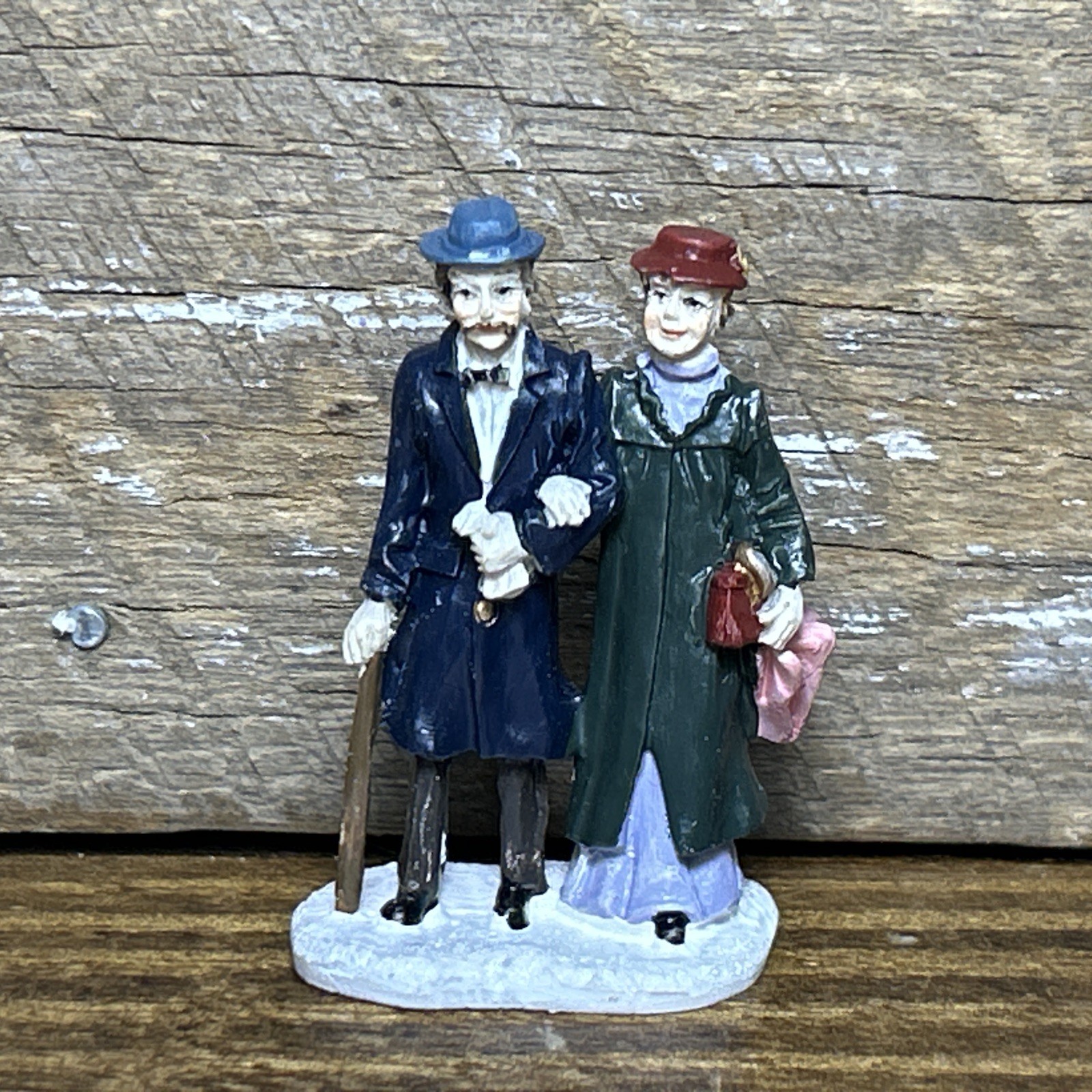 Grandeur Noel 2001 Victorian Christmas Train Village Older Couple Figure
