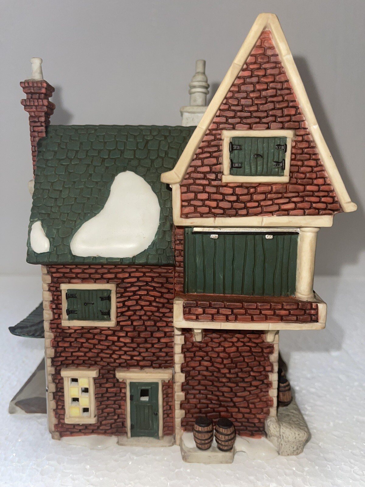 DEPT 56 DICKENS VILLAGE “THE CHINA TRADER” #58447 BRAND NEW