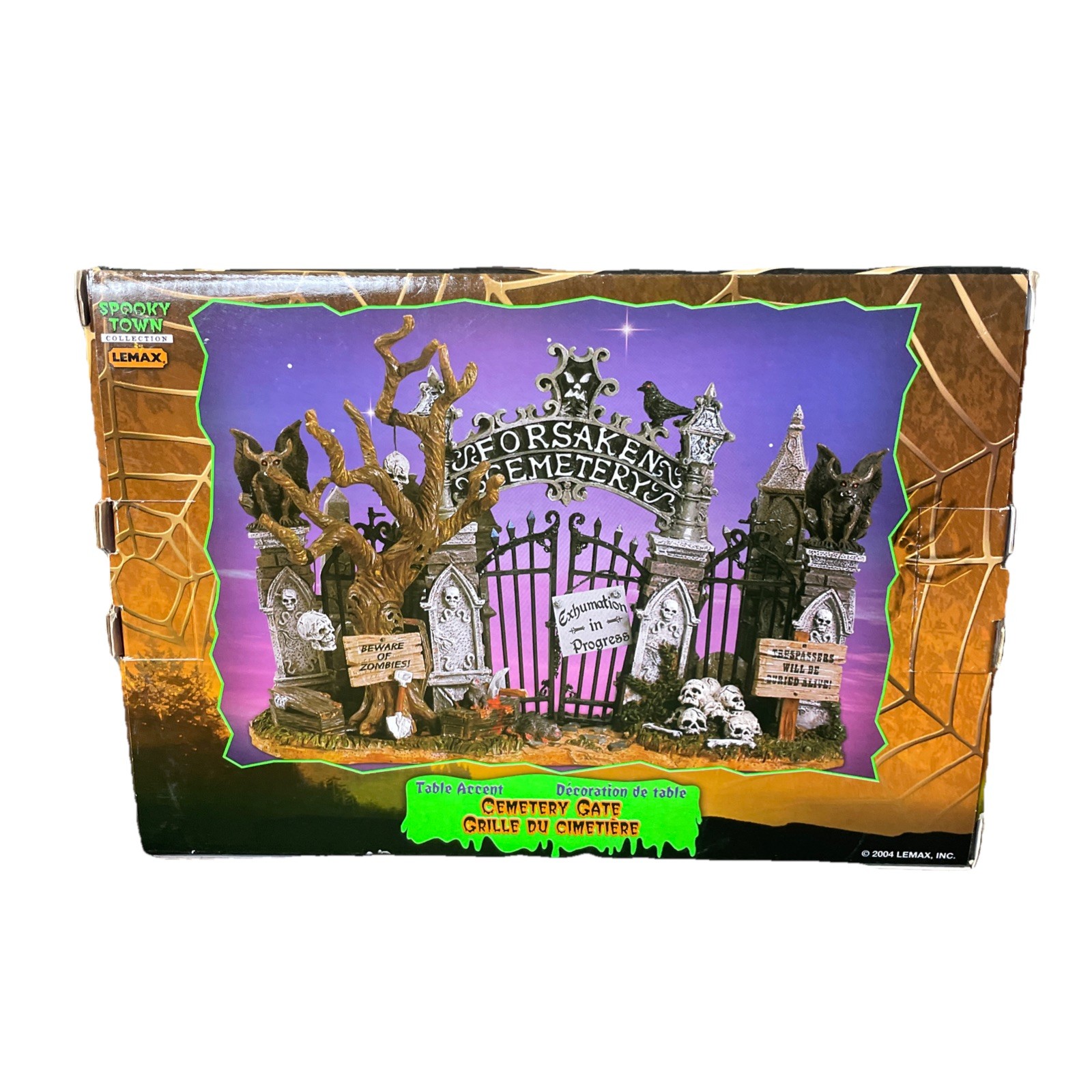 Lemax Spooky Town FORSAKEN CEMETERY GATE Graves Coffin Skeleton Halloween 43421