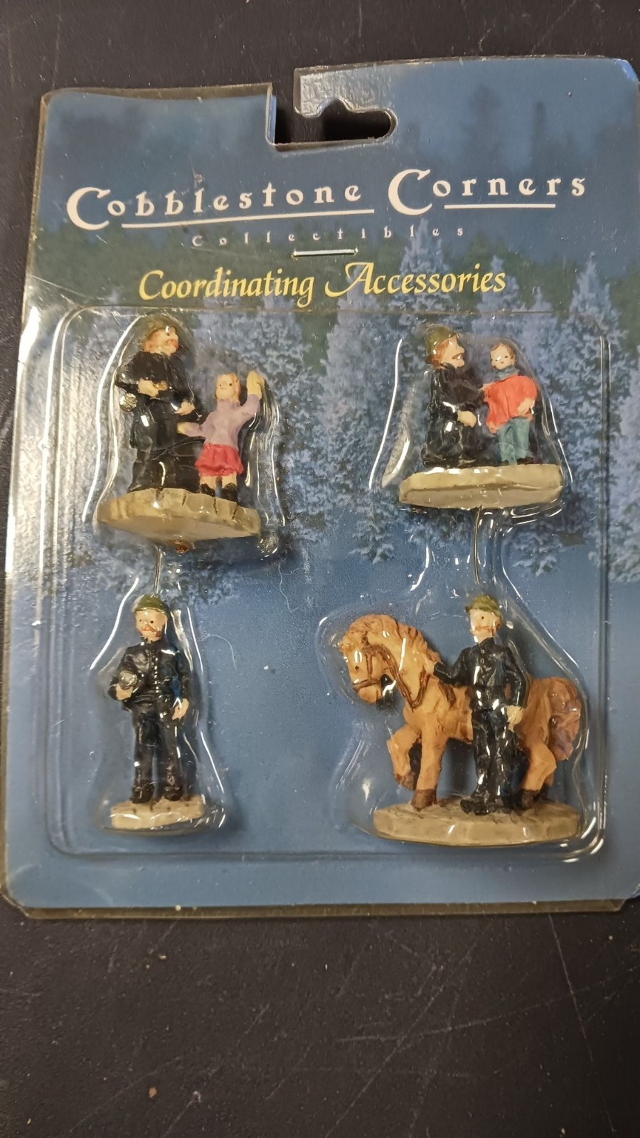Cobblestone Corners Coordinating Accessories