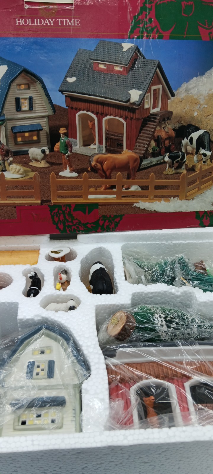 Holiday Time: 16-Piece Porcelain Country Farm Set; Vintage Village; #P4950; NOS