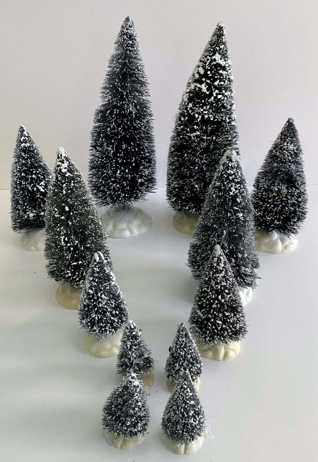 Lemax Lot of 12 BOTTLE BRUSH EVERGREEN PINE TREES 10″ – 6″ – 4″ – 3″