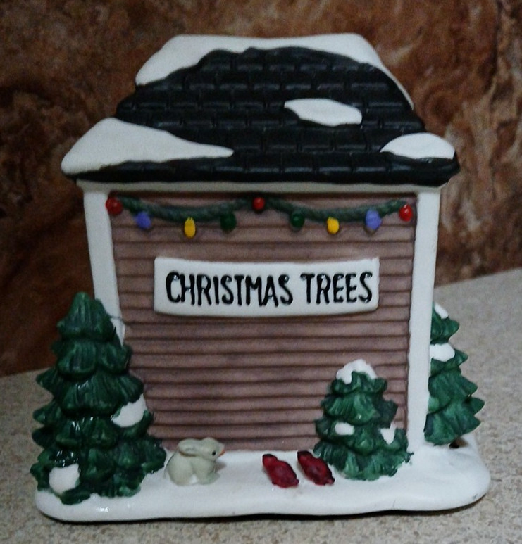 Hershey’s Ceramic Holiday Village Tree Lot Booth Cocoa Cafe Christmas 2001 5″H