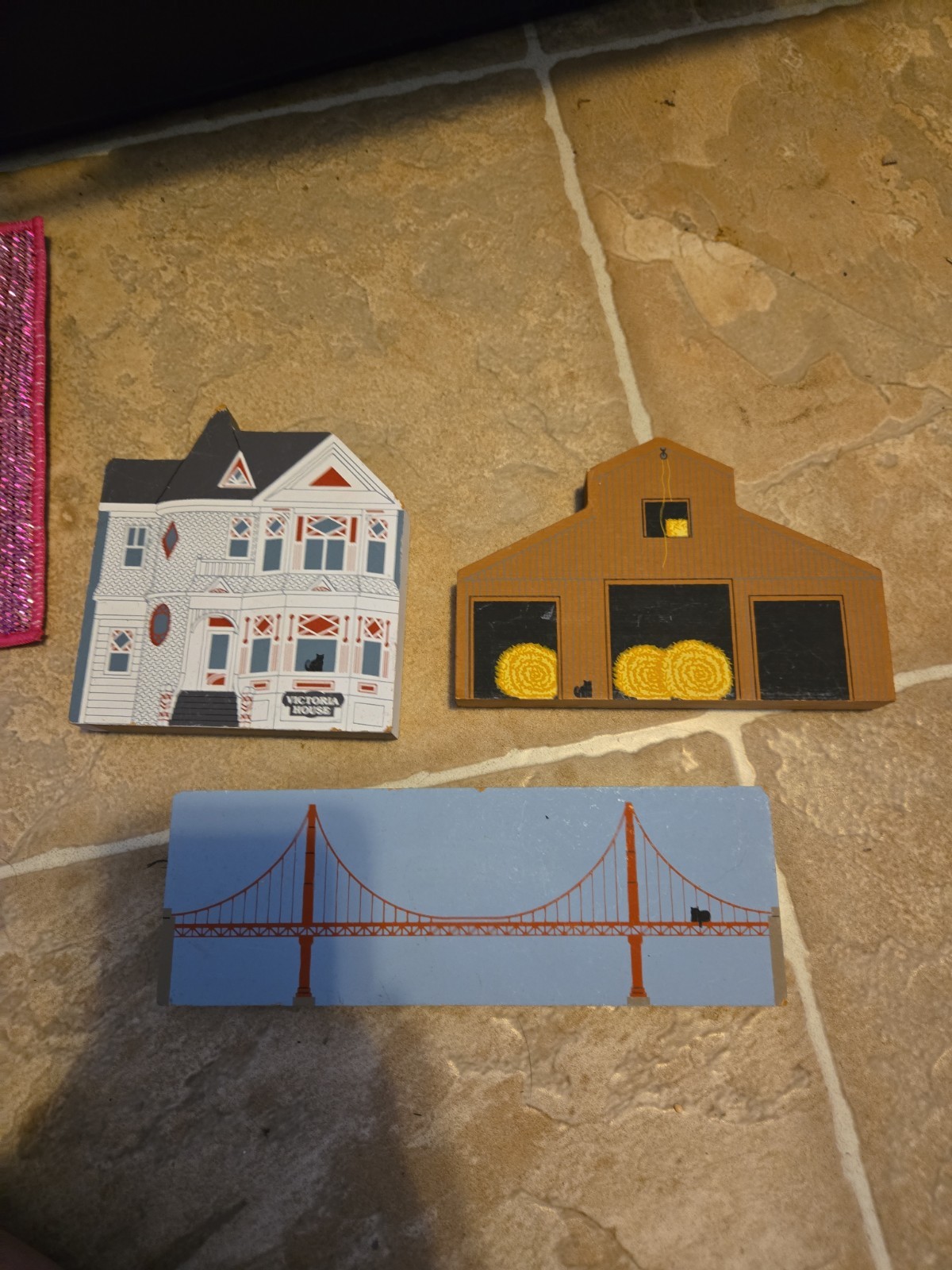 Lot Of 3 Cats Meow Victorian House, Barn And Golden Gate Bridge