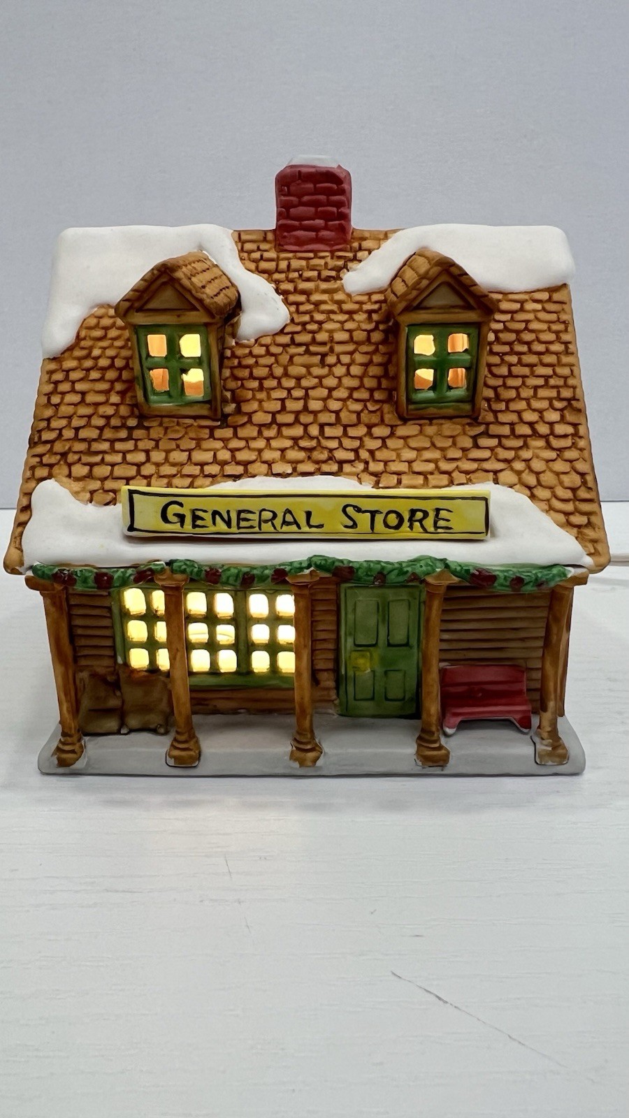 Dept 56 “ General Store” New England Village Series 65307 Retired 1986 Excellent