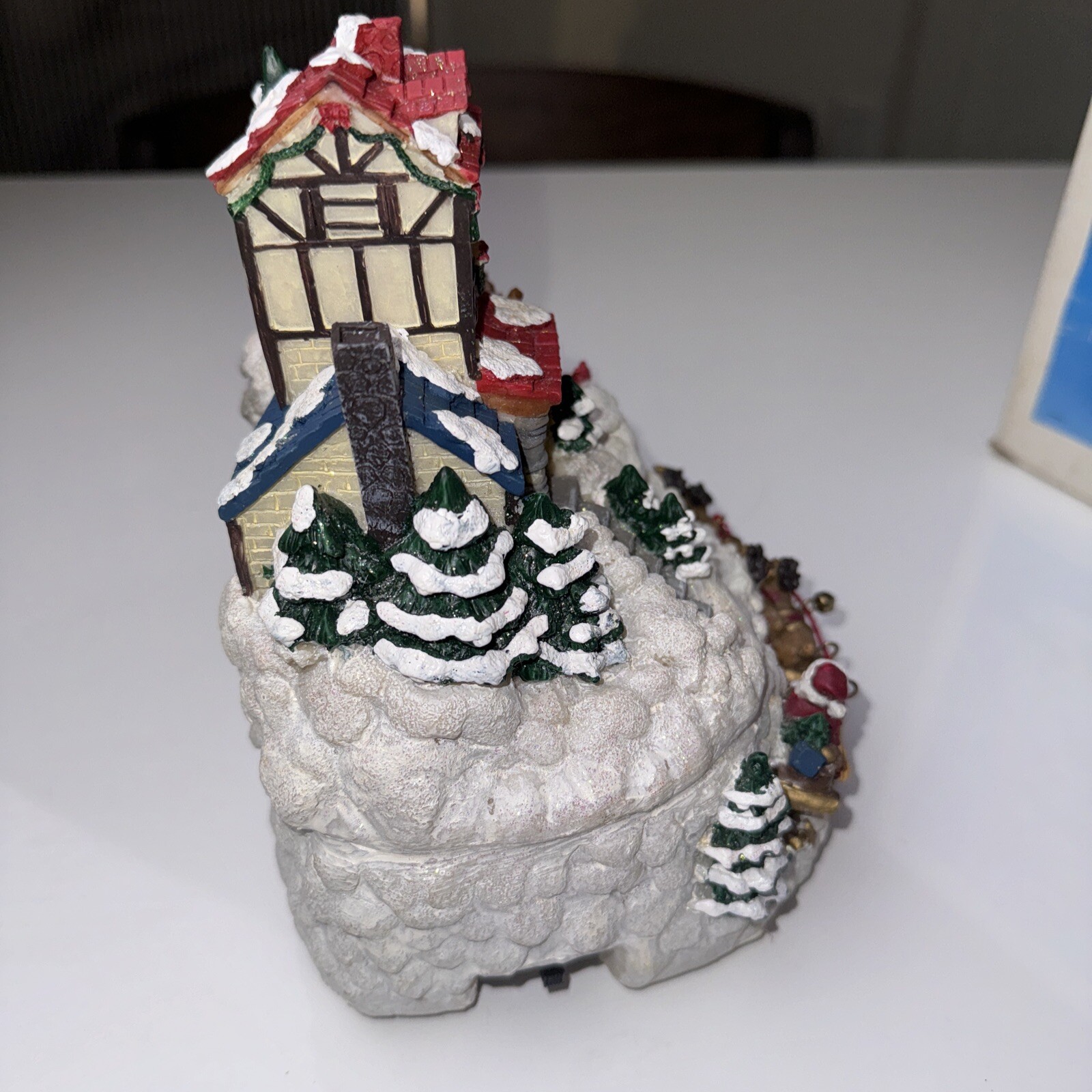 Gerson International 9.25″ battery operated Christmas village fountain w/music