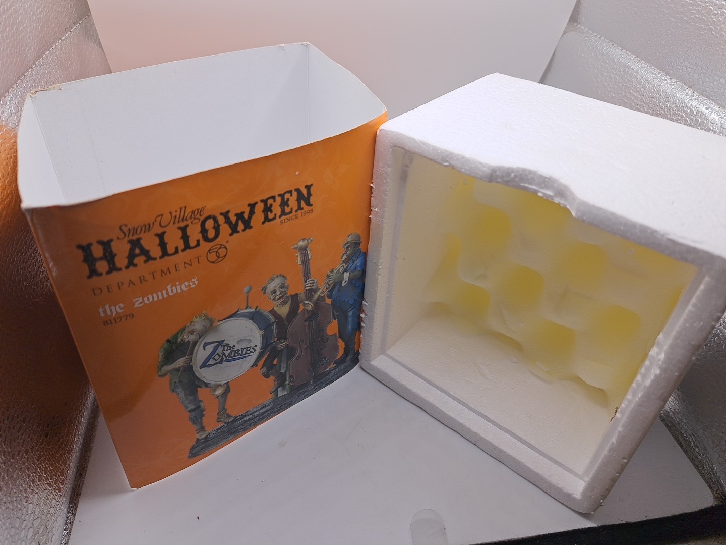 Dept 56 The Zombies 811779 Halloween Village Rock Band Drum Cello Trumpet Voodoo