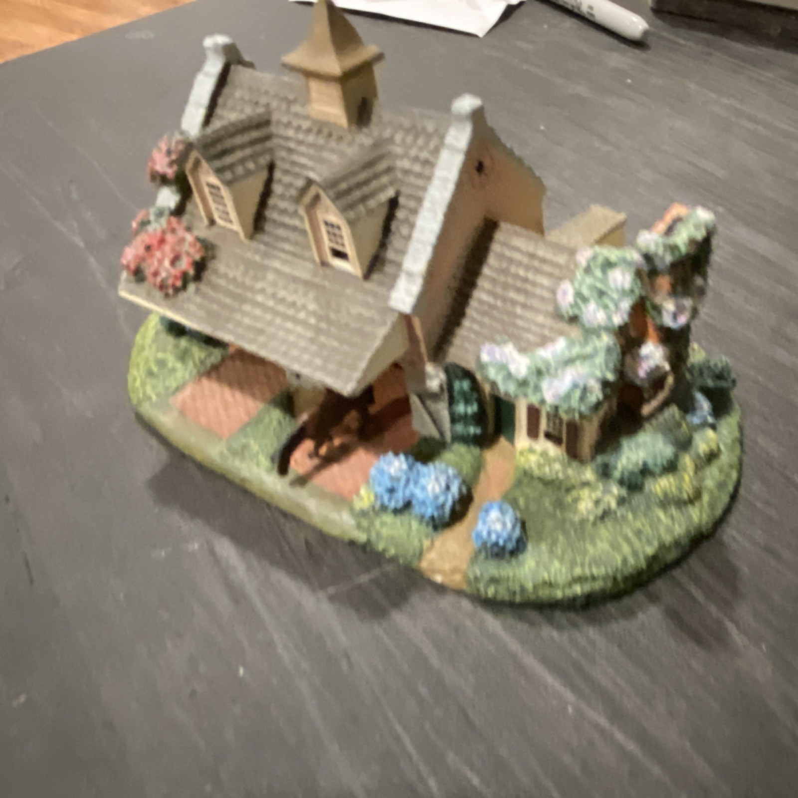 Heritage Mint Gone With the Wind Carriage House Resin by Kenneth & Hope LeVan