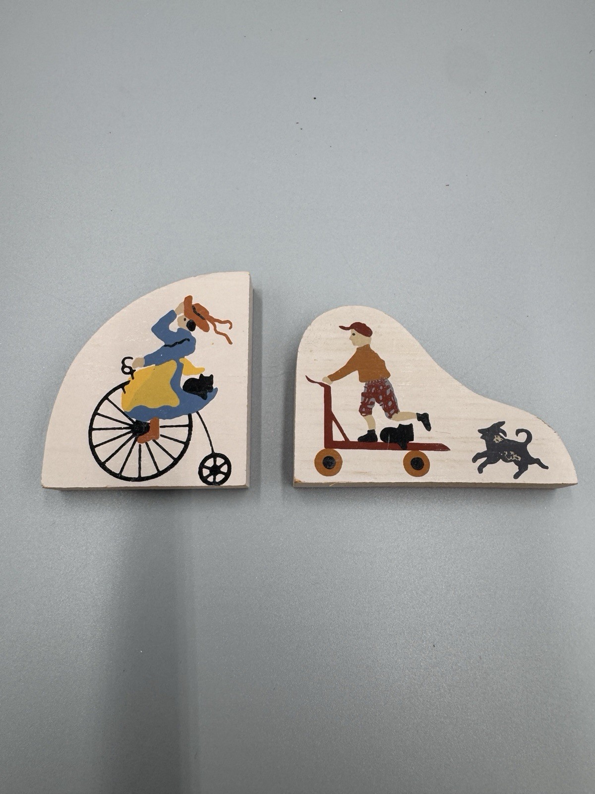 The Cats Meow Riding A Bike & Scooter Accessories 2 Piece Lot