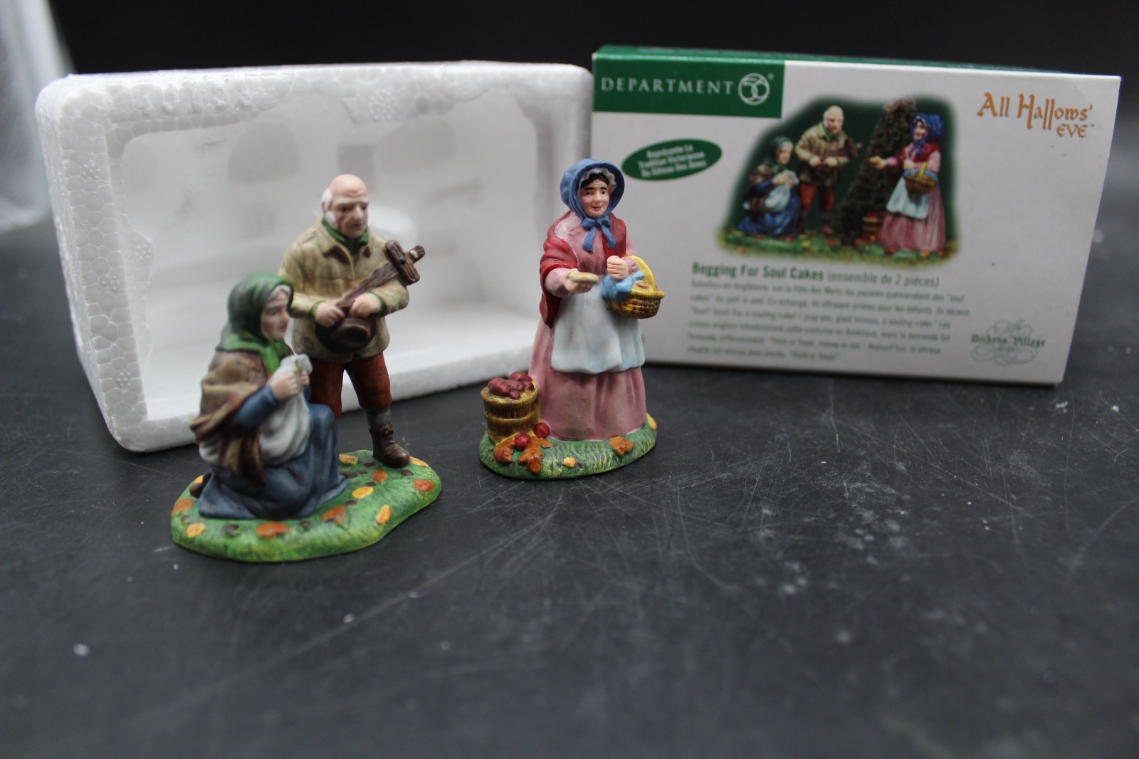 Department 56 BEGGING FOR SOUL CAKES Dickens Village All Hallows Eve #58412 2004