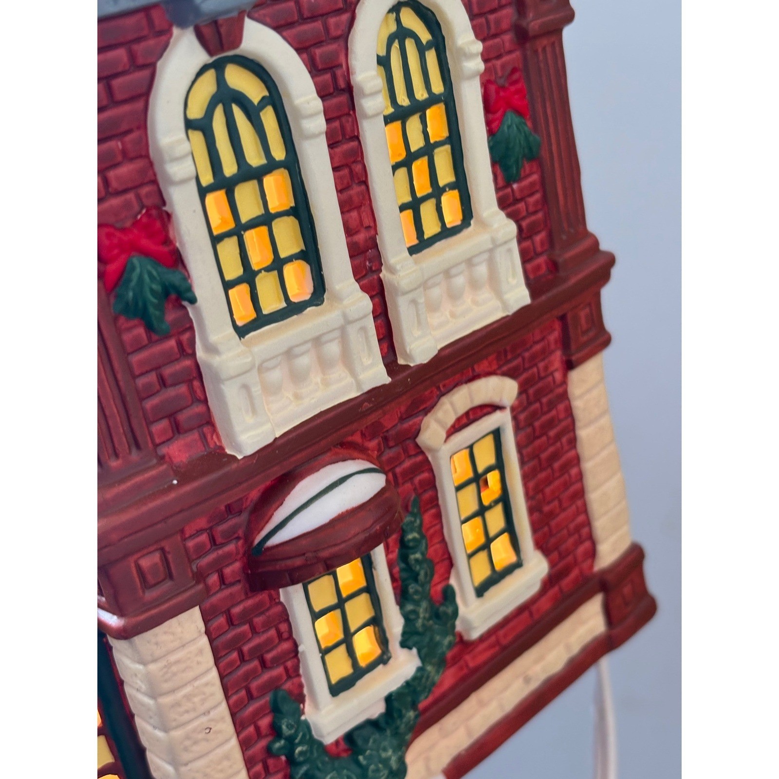 Vtg Heartland Valley Christmas Village Ceramic Grocery Store Lighted Decor