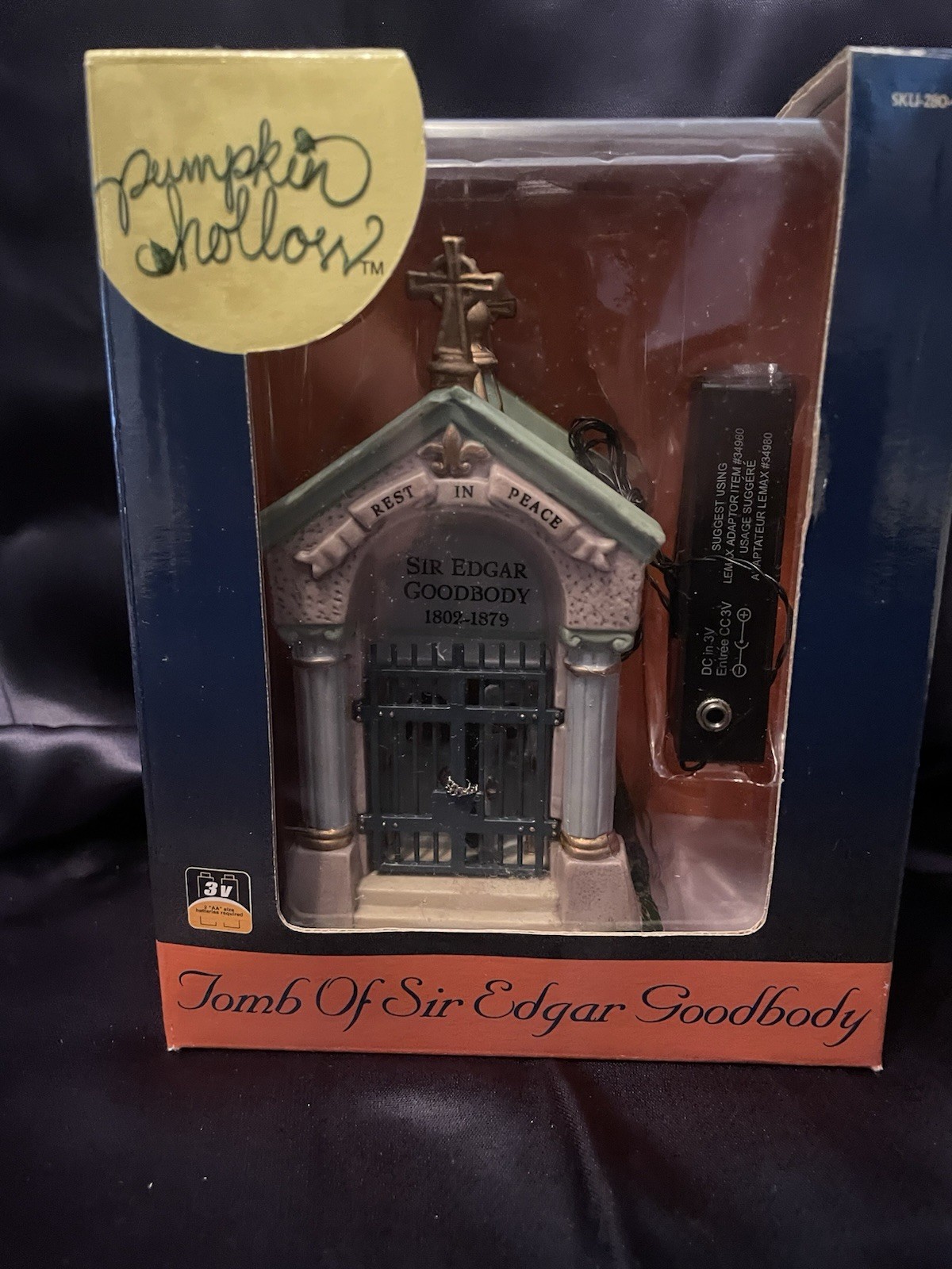 Pumpkin Hallow – The Tomb Of Sir Edward Goodbody Halloween Decoration