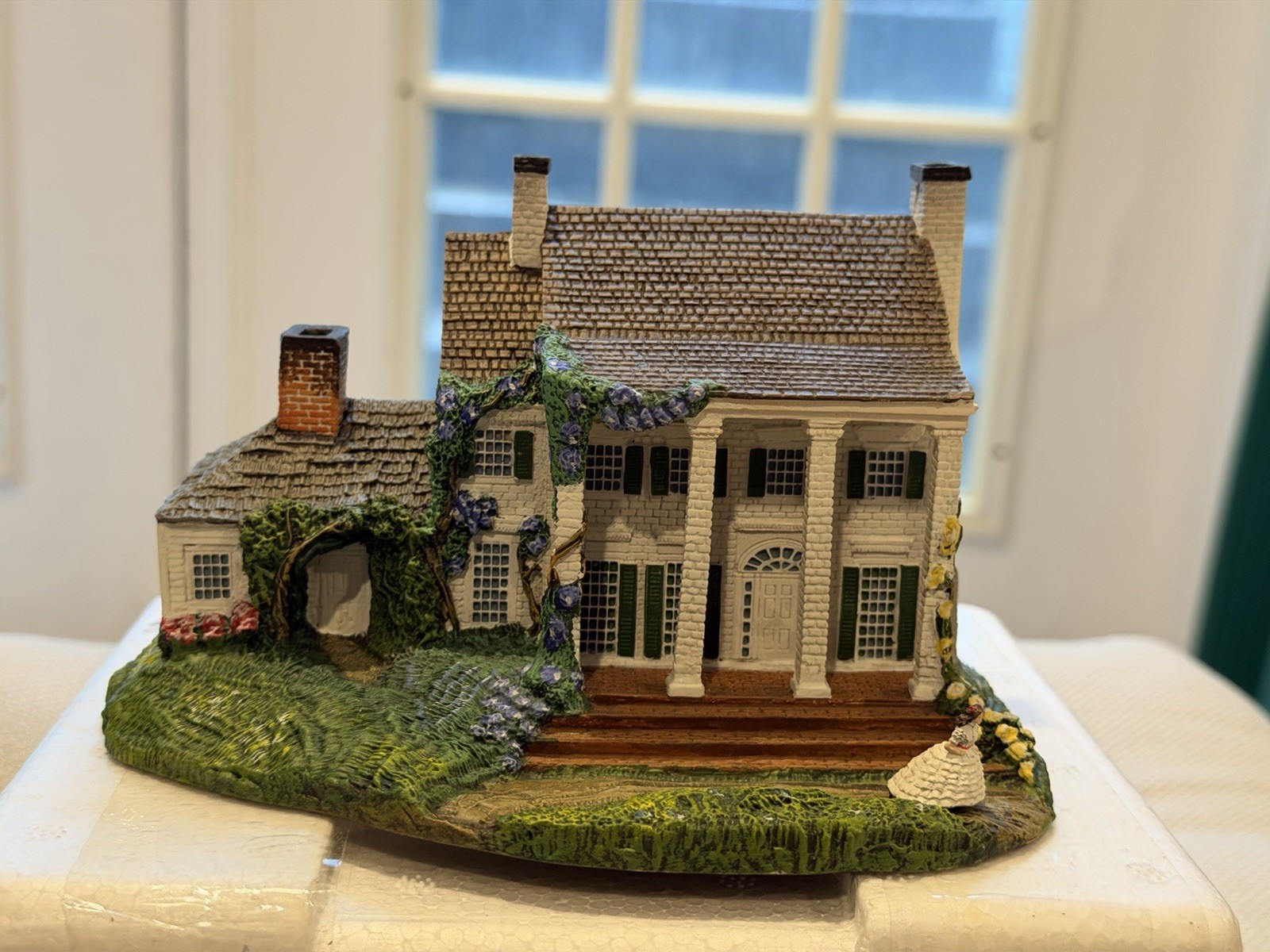 Hawthorne Village Gone With The Wind Tara Scarlett’s Pride Resin House 1992 LE