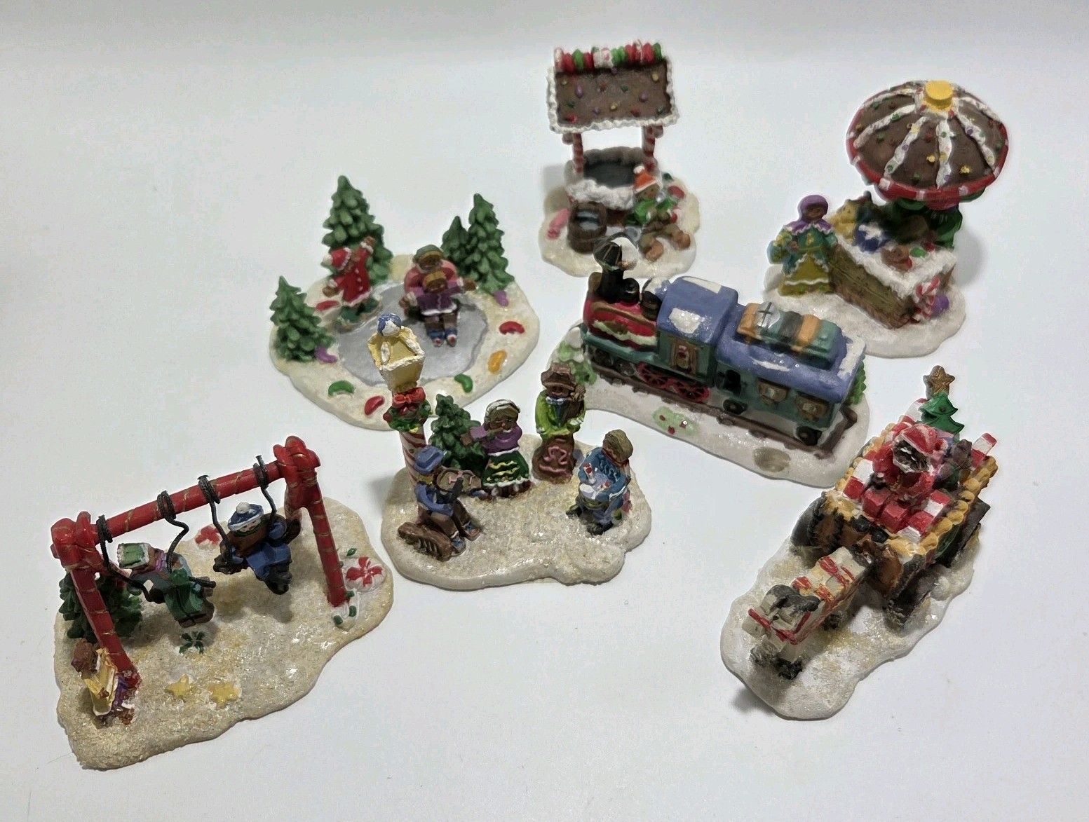 VTG 7 Gingerfrost Lane Gingerbread Figurines Families Ice Skating Caroling Santa