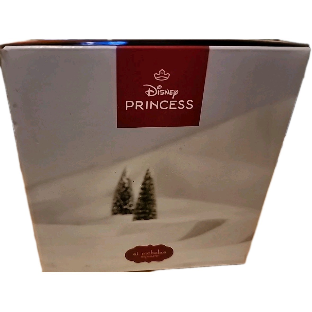 St. Nicholas Square Village Disney Princess Snow White Well Hand-Painted NIB
