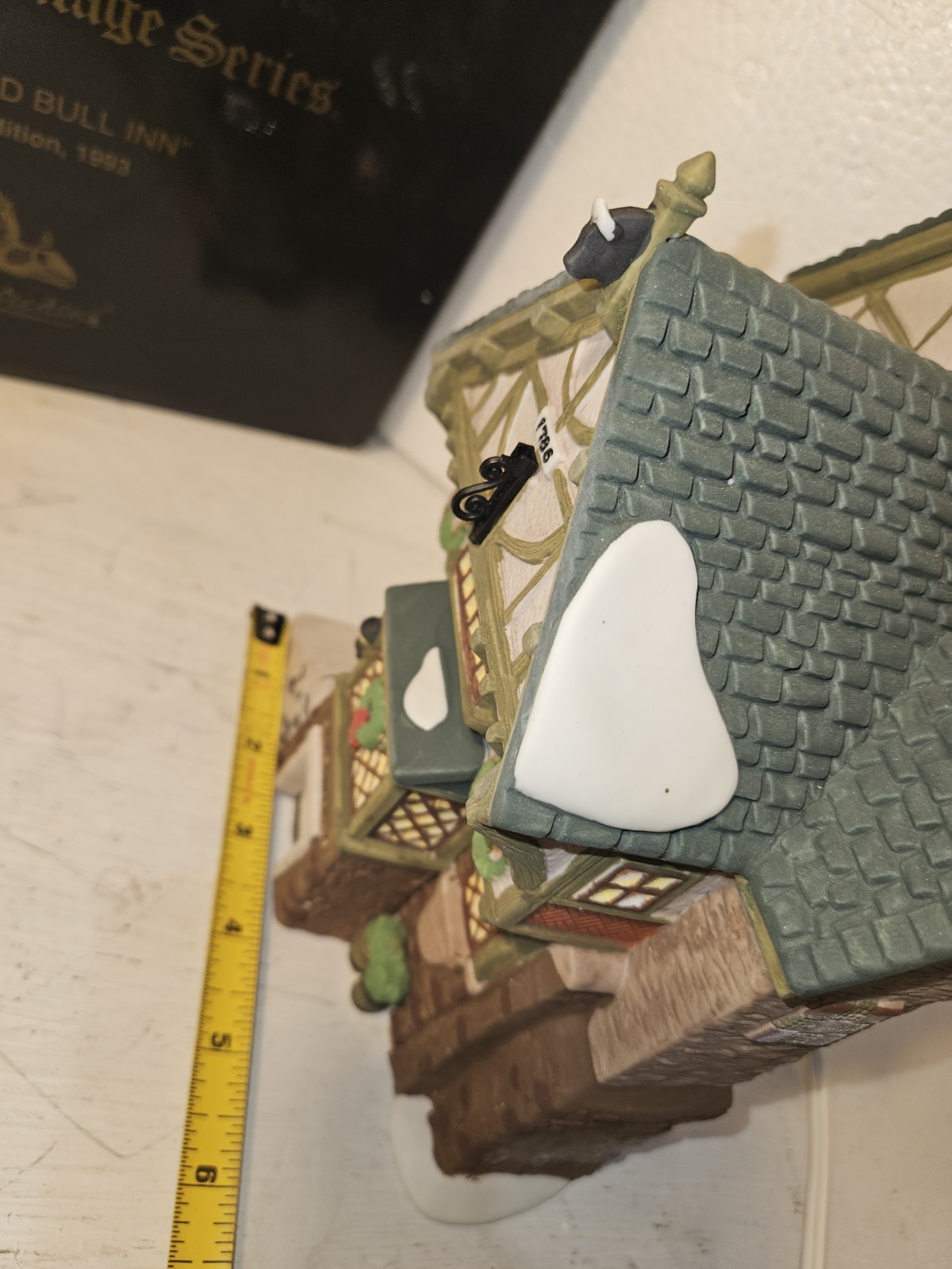 Heritage Village Collection Dickens Village Series “The Pied Bull Inn” 2nd…
