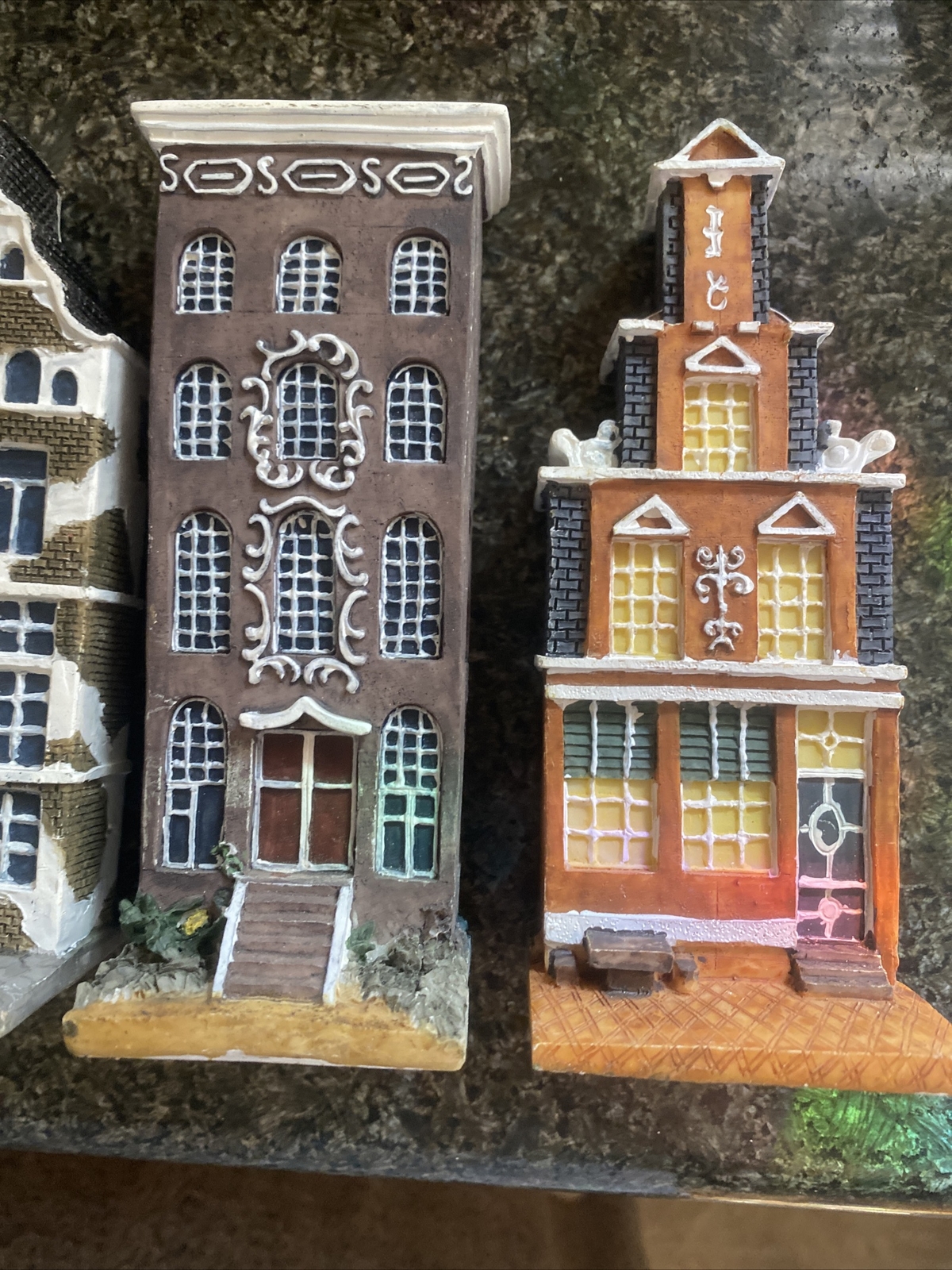 K’s Collection Ceramic 6 Christmas houses