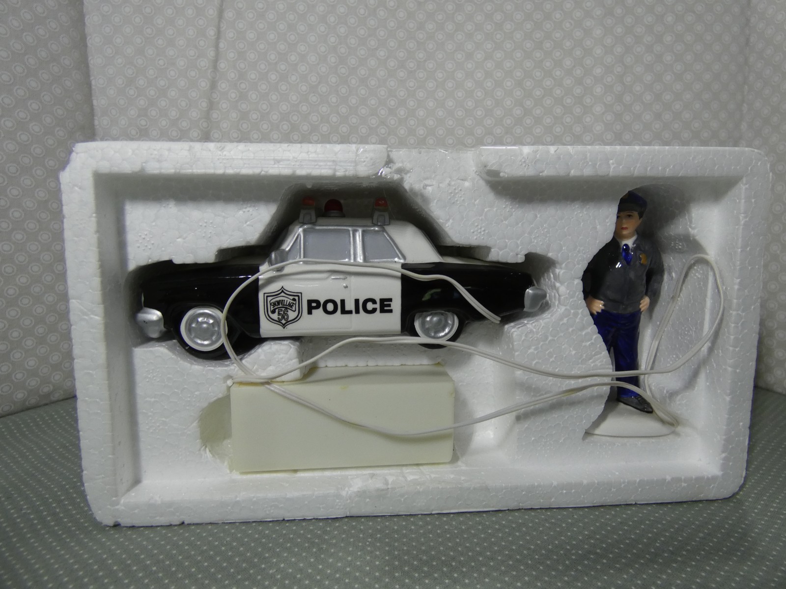 Dept 56 “On The Beat” #55119 – Snow Village – Tested and Works – Police Officer