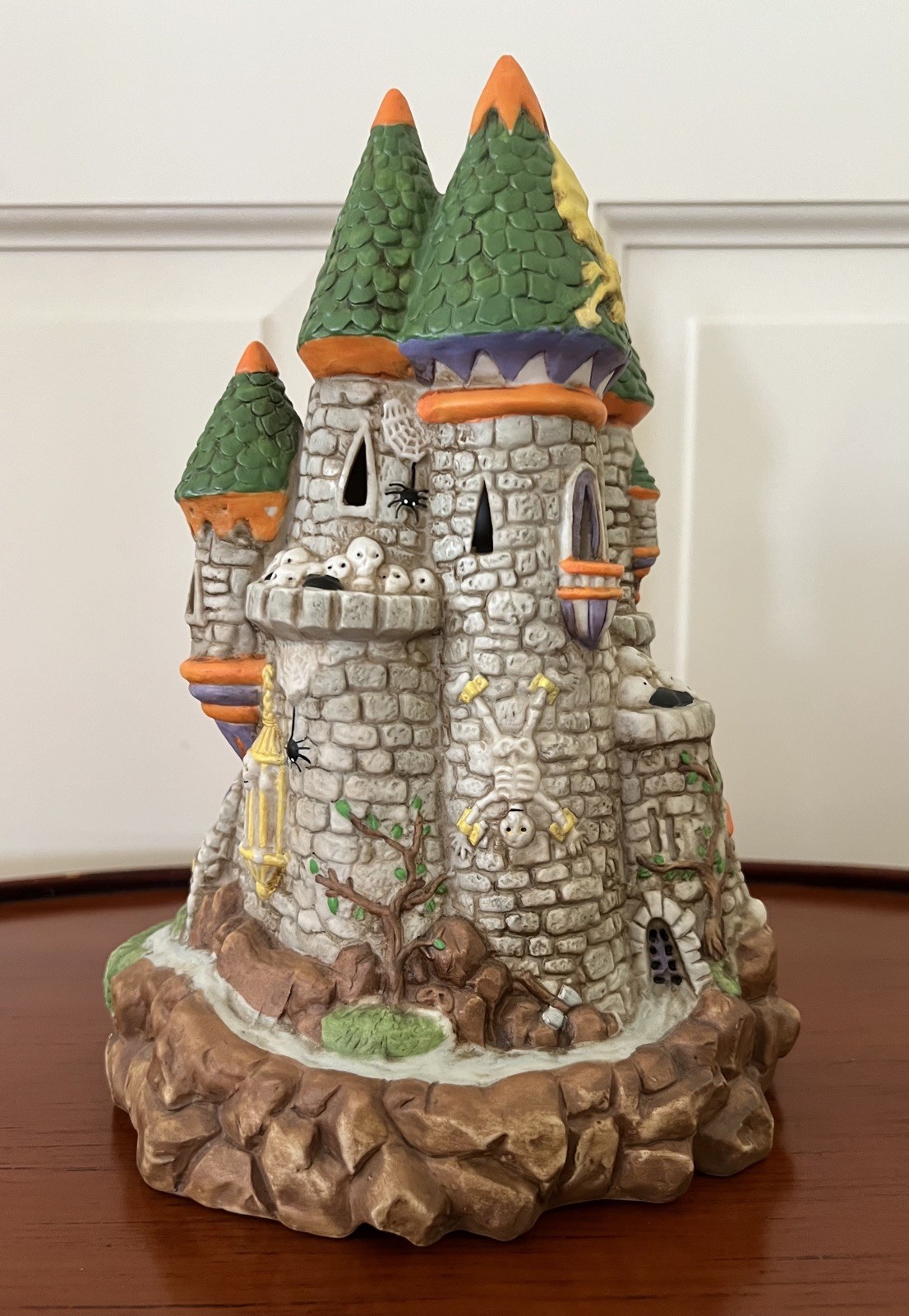 VTG Creepy Hollow Creepy Castle 1996 LE of 5000 Pieces Dragon W/Sphere Midwest