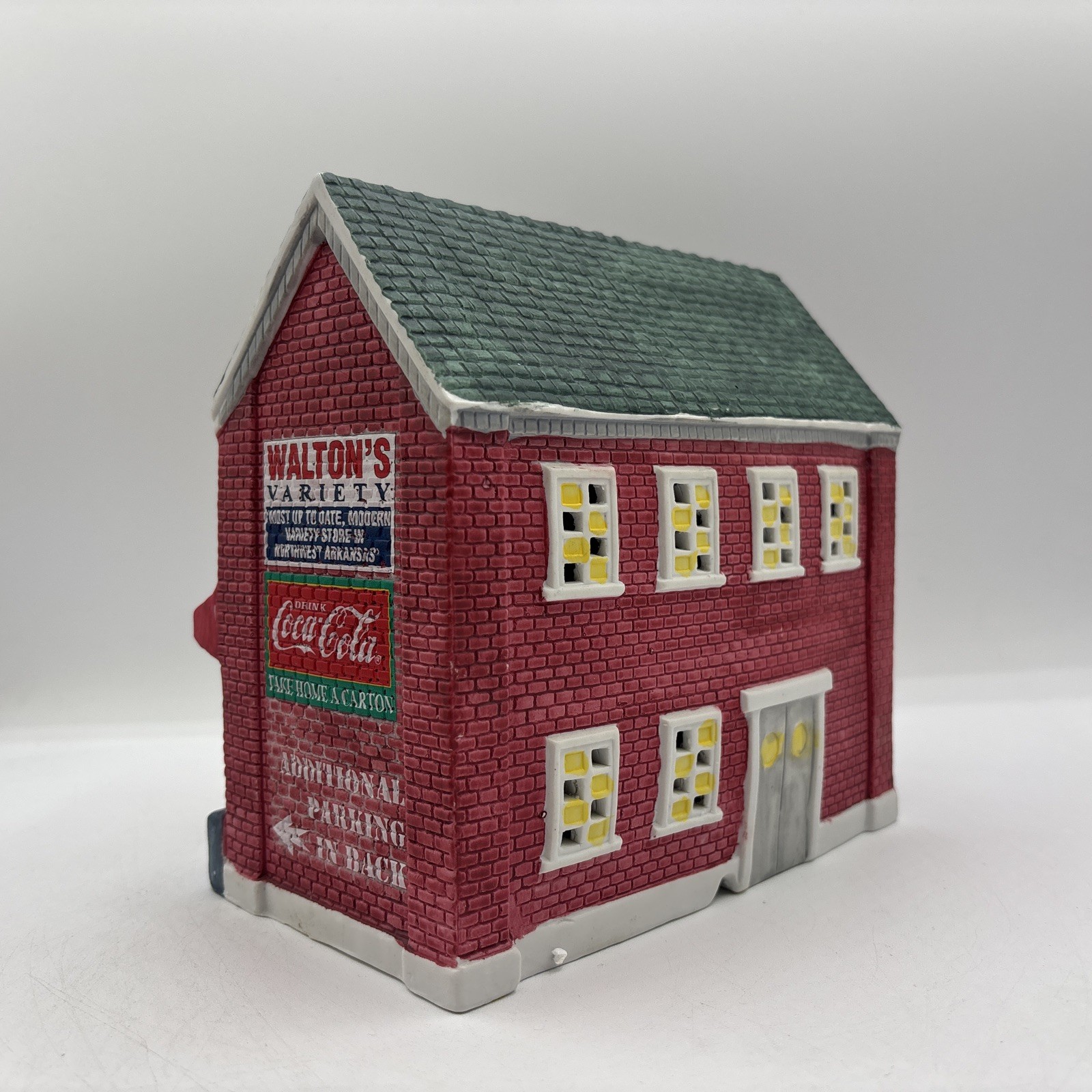 Coca-Cola Town Square Collection 1995 Vintage Waltons 5 & 10 Illuminated Retired