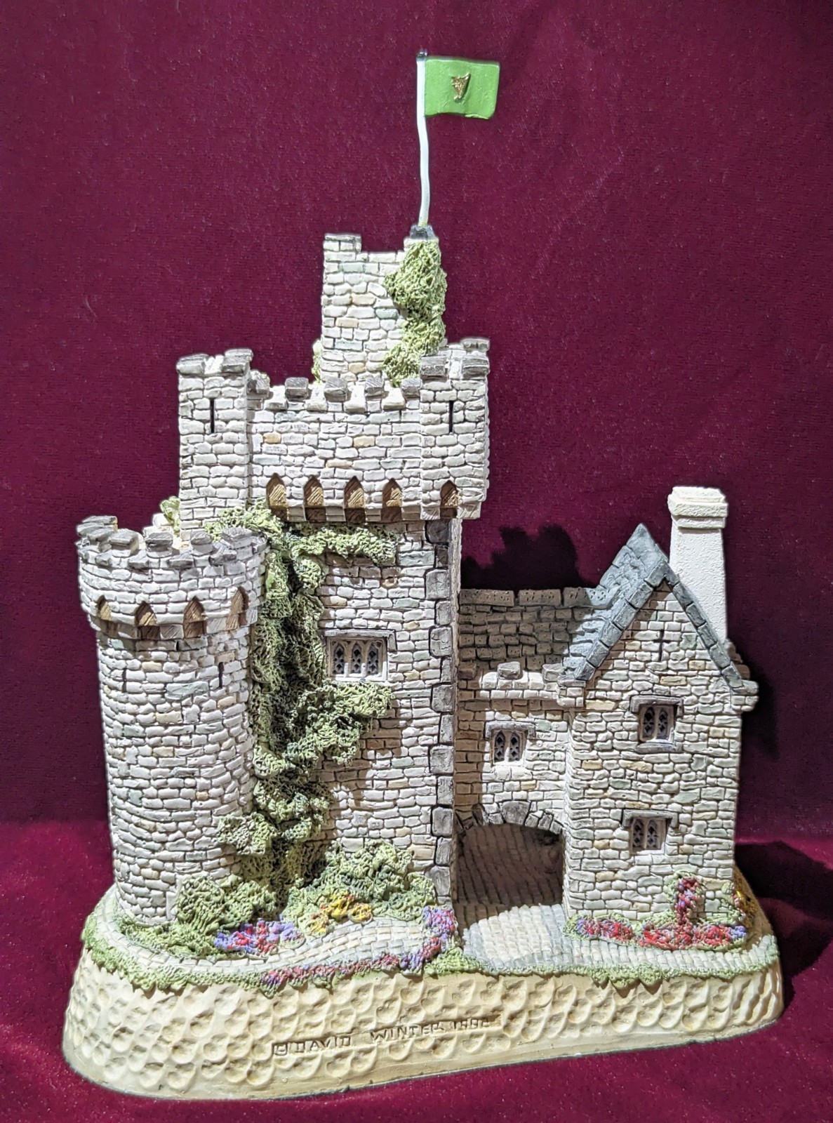 DAVID WINTER 1992 O’Donovan’s CASTLE – The IRISH Collection Home Decor Miniature