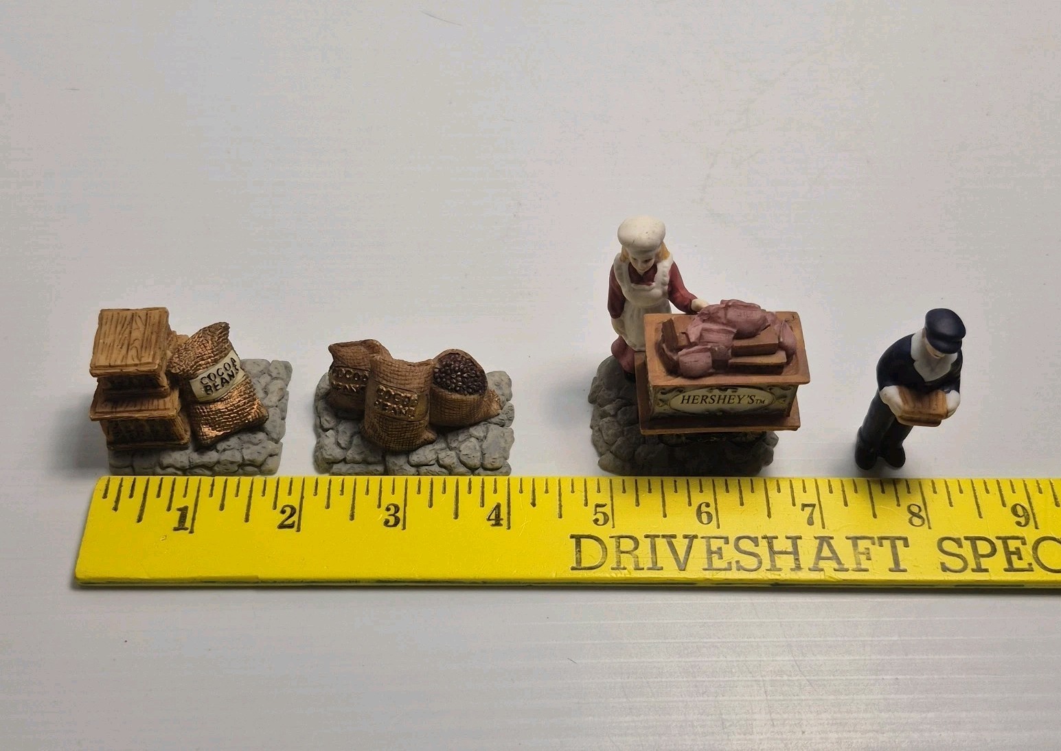 Vtg Hershey’s Holiday Village Set Candy Cart, Cocoa Bean Crates & Man Lot Of 4
