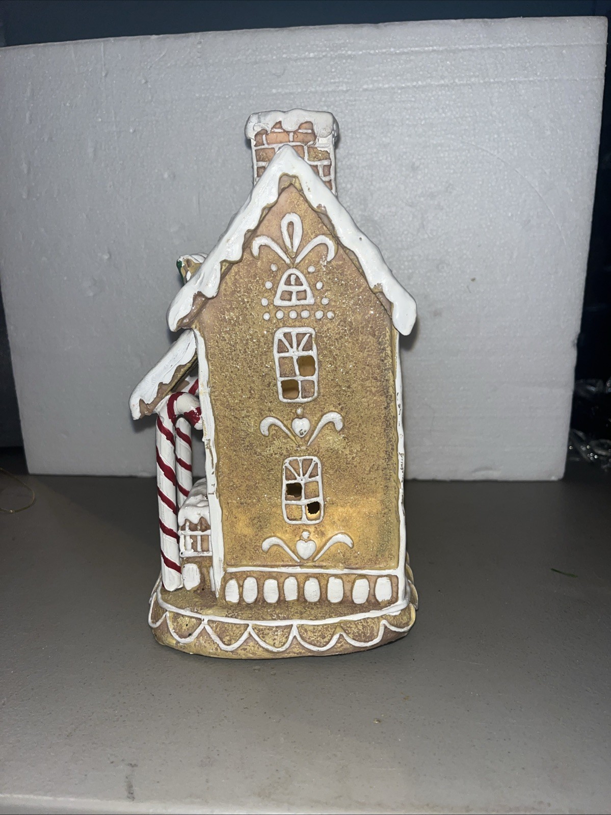 Lighted GINGERBREAD House Bakery ￼Christmas Tabletop 10 X 8 X 5 Nice ￼