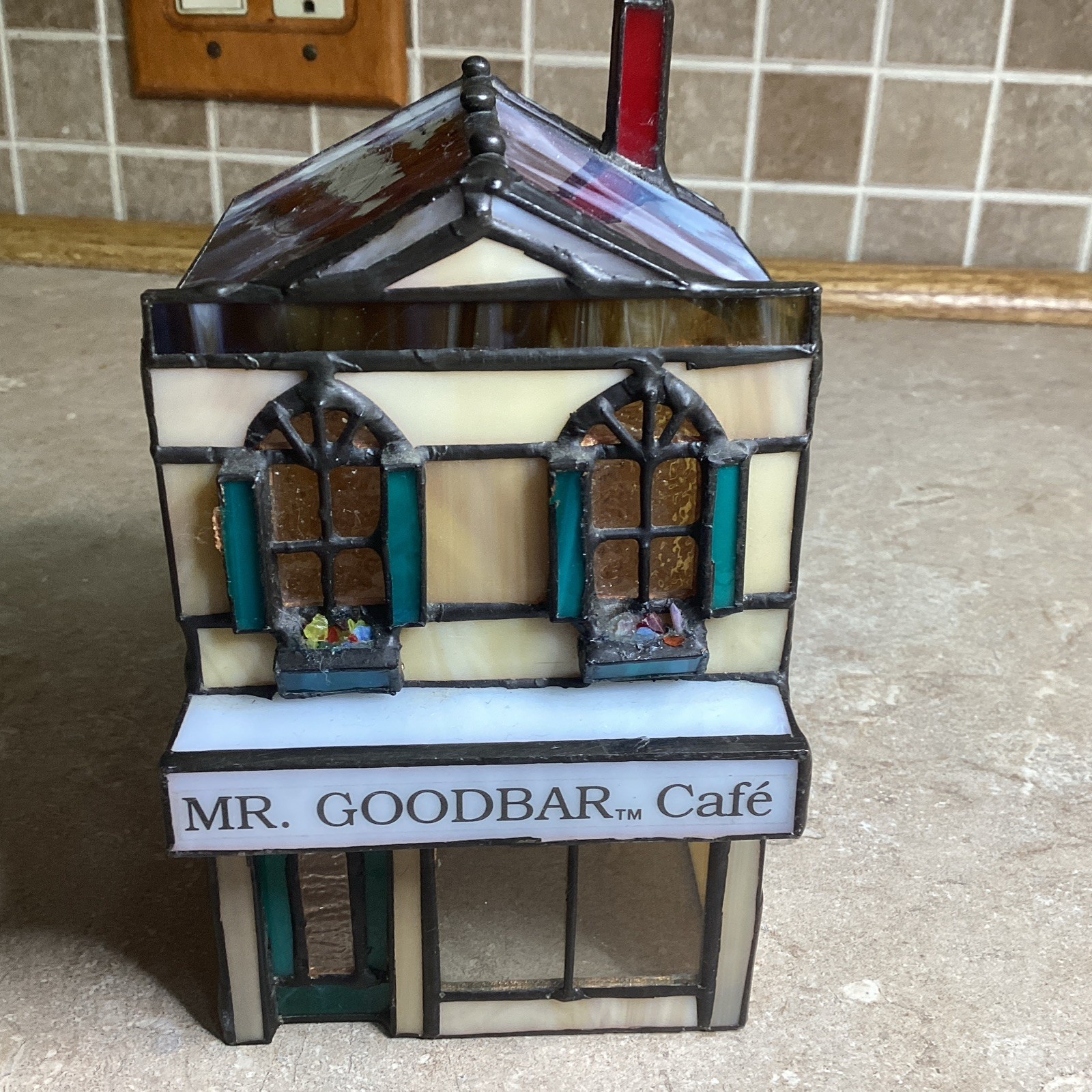 HERSHEY STAINED GLASS -Chocolate Town 1996-Mr Goodbar Cafe- Lighted-RUDY BROS.