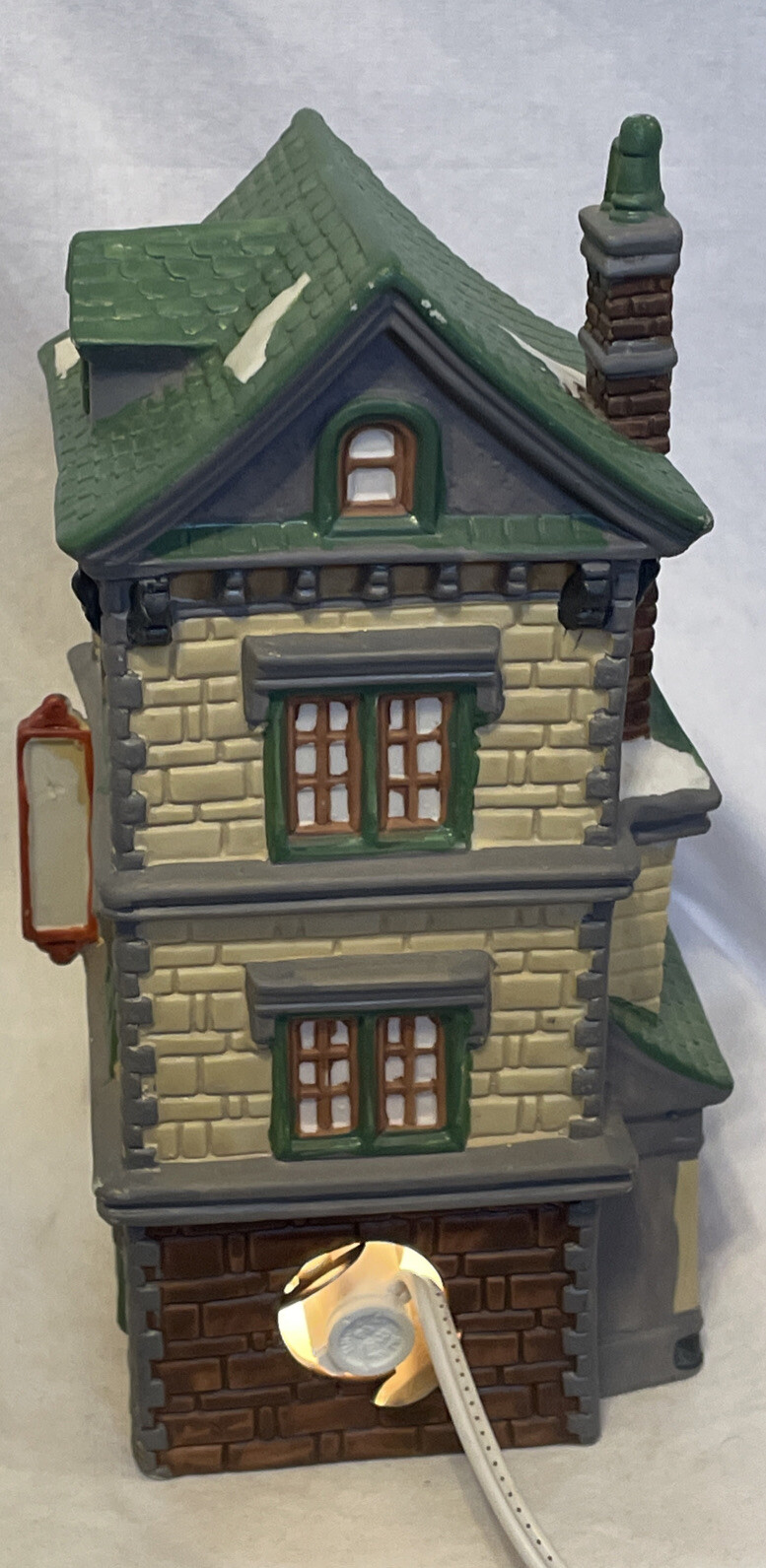 1994 O’WELL Dickens Keepsake Porcelain-3 Story Antiques Shop with Light and Cord