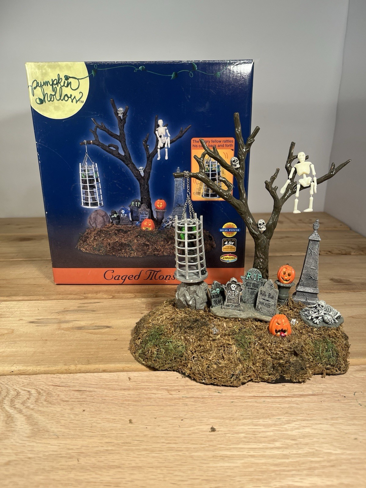Lemax Pumpkin Hollow Spooky Town Caged Monster Animated Lighted 2004 WORKS!