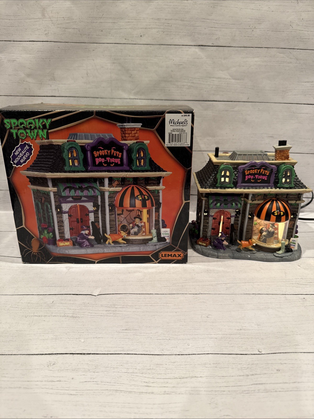 Spooky Town Lemax PETs BOO-TIQUE Halloween 45668 Works Lights Dogs Cat Rare