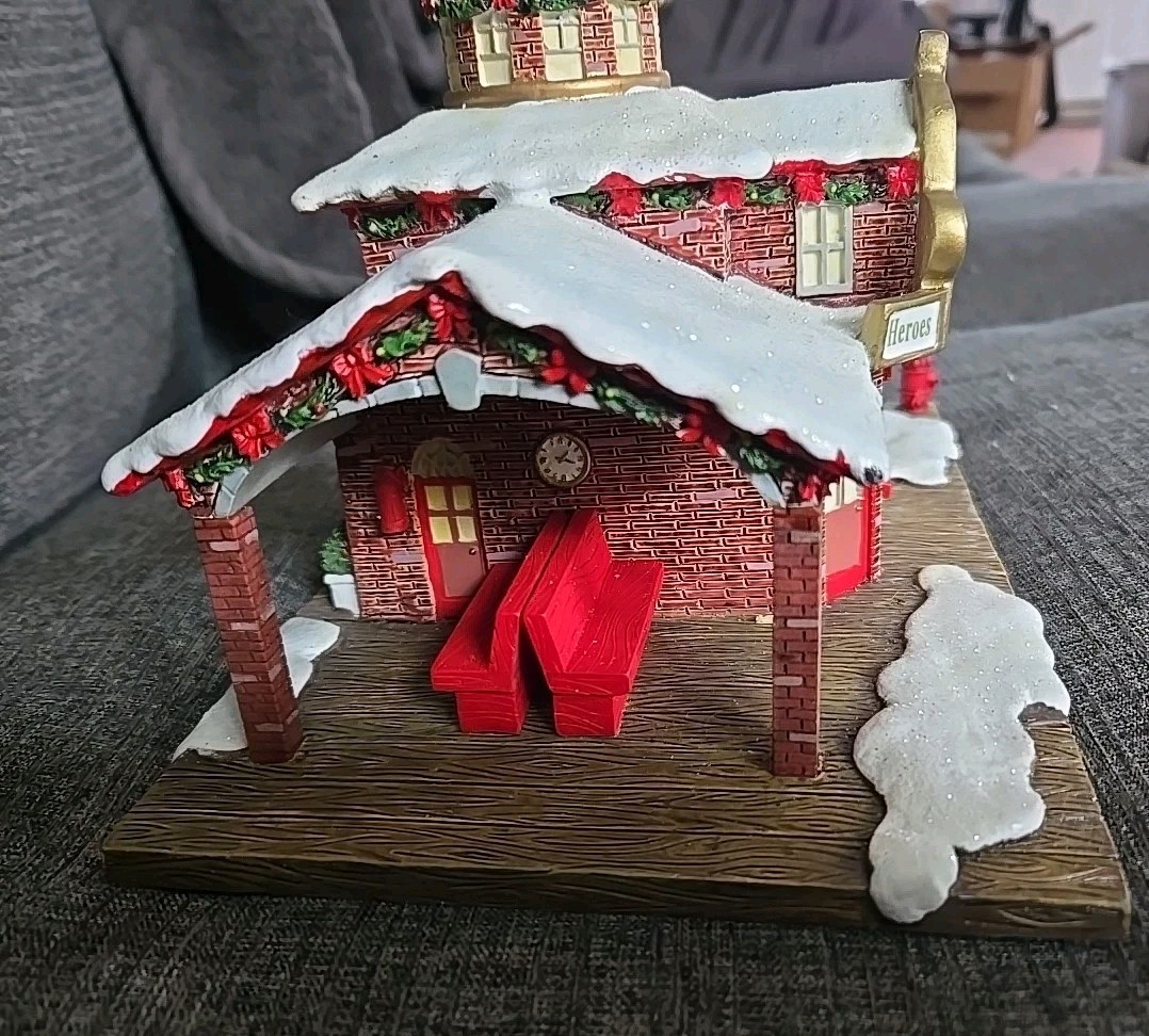 Hawthorne Village -Firefighter’s Christmas Village – Heroes Station New w/defect