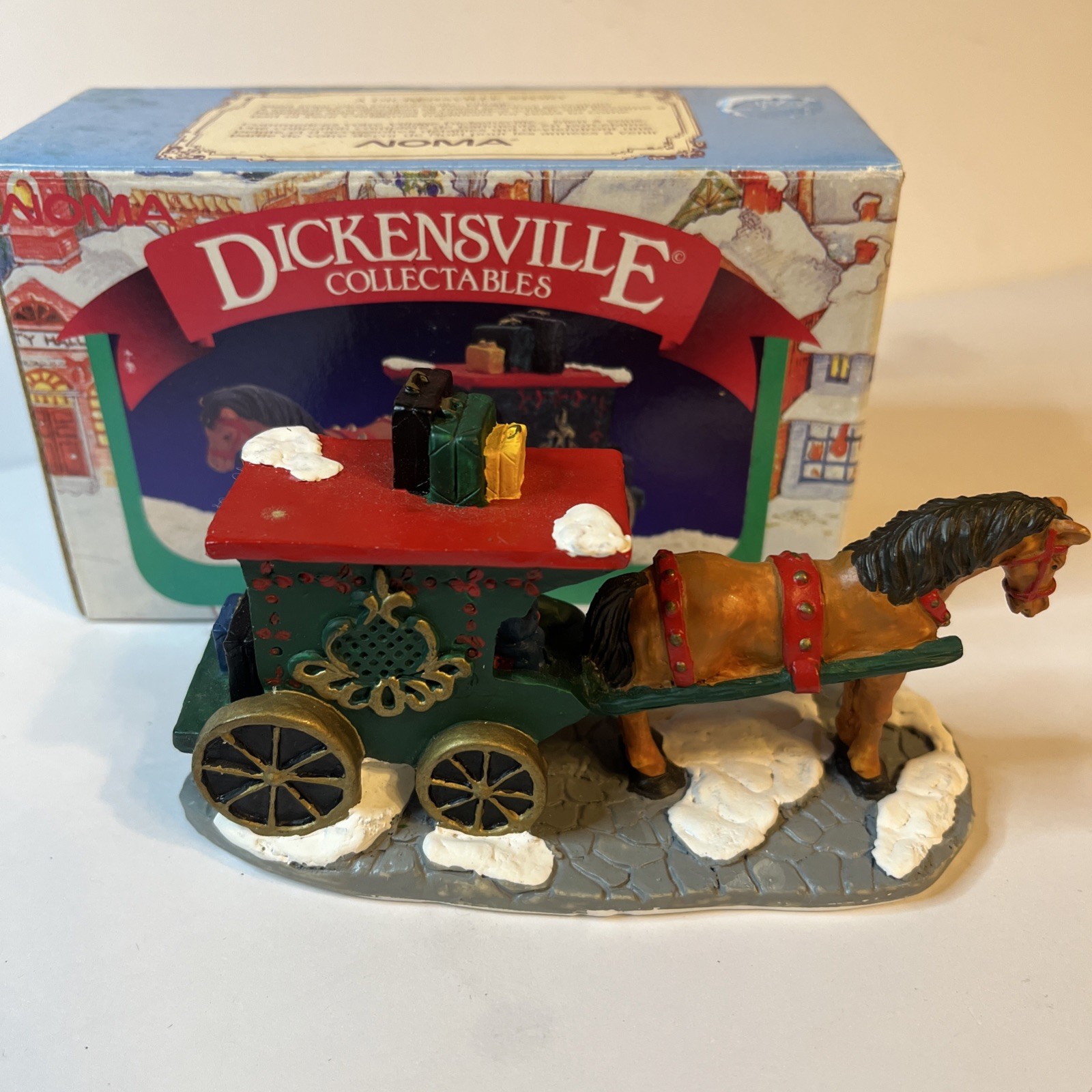 DICKENSVILLE COLLECTABLES – Horse and Coach – In Box