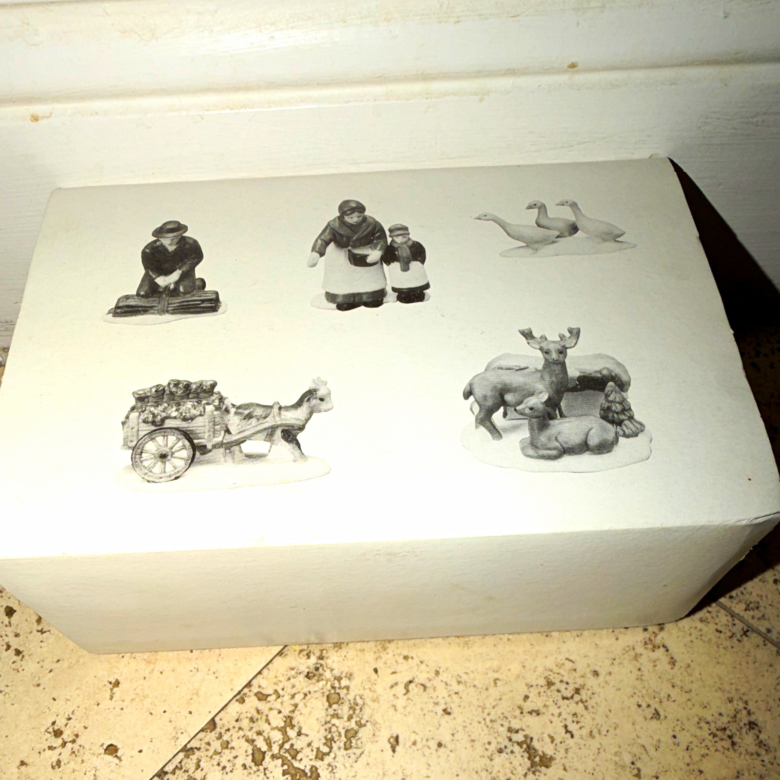 Department 56 Heritage Village Farm People & Animals Porcelain Boxed