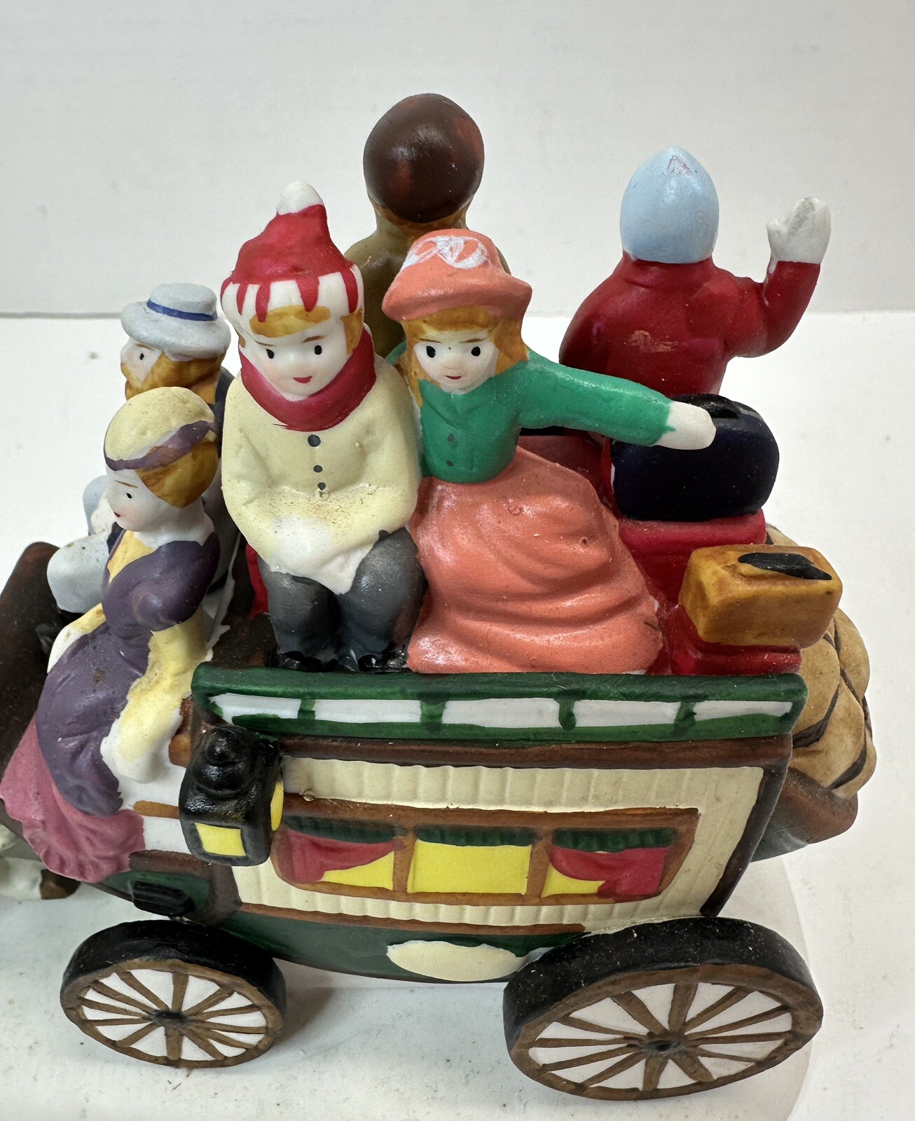 Lemax Porcelain Christmas Horse Drawn Carriage Stagecoach 1993 Dickensvale