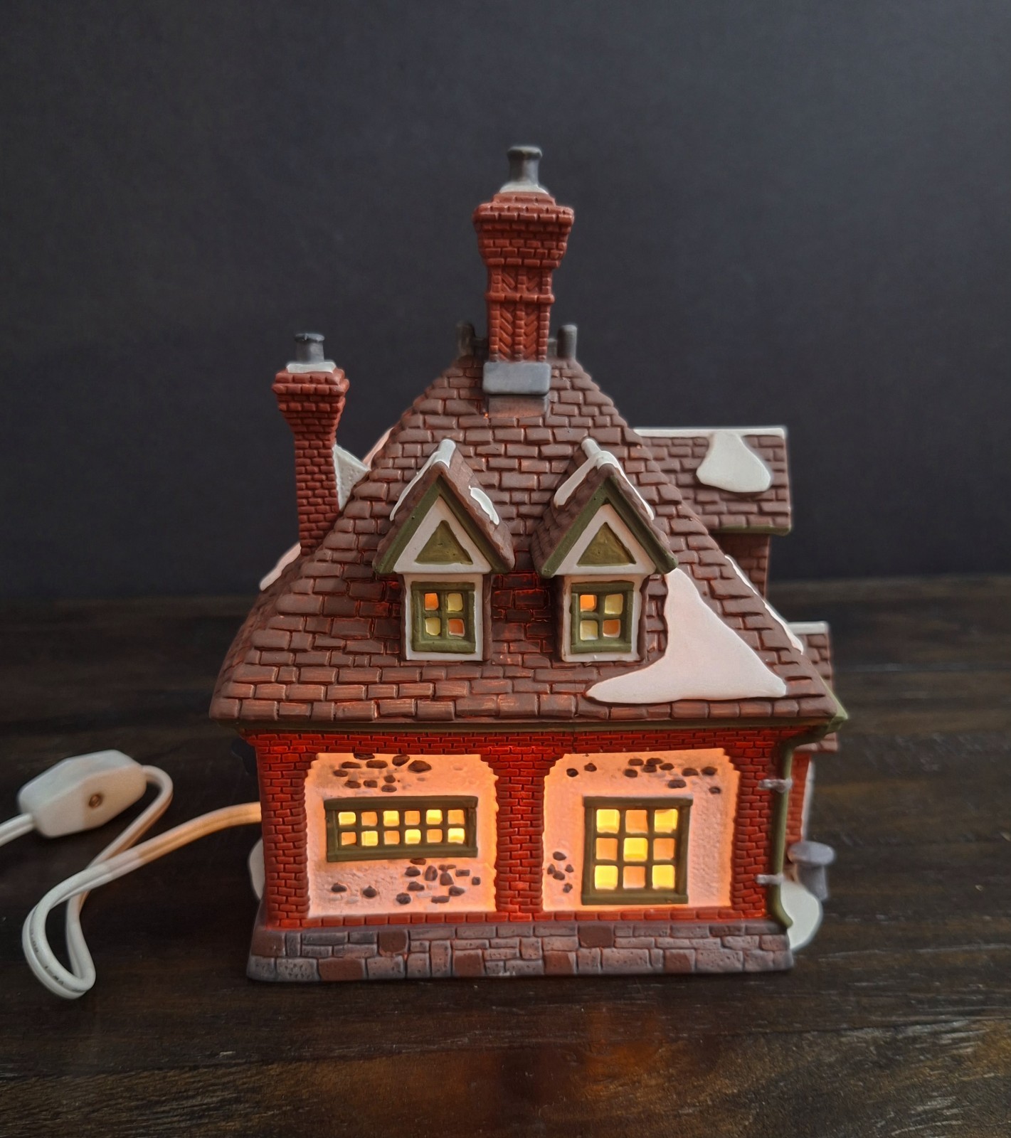 Vintage 1993 Dept 56 Dickens’ Village “W. M. WHEAT CAKES & PUDDINGS” Light Up