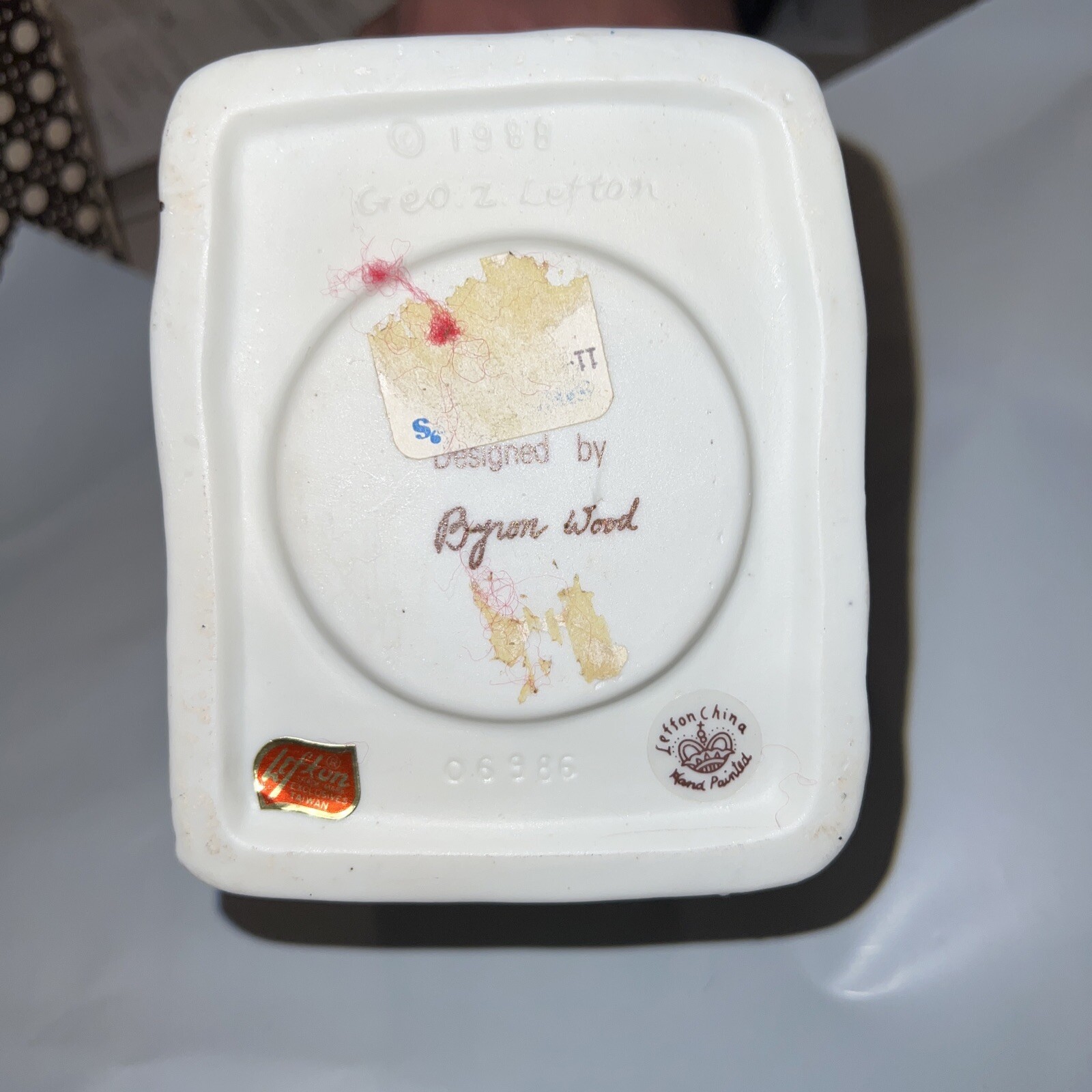 Lefton Byron Wood 1988 Hand-Painted Tea Light Colonial Village Church #06986