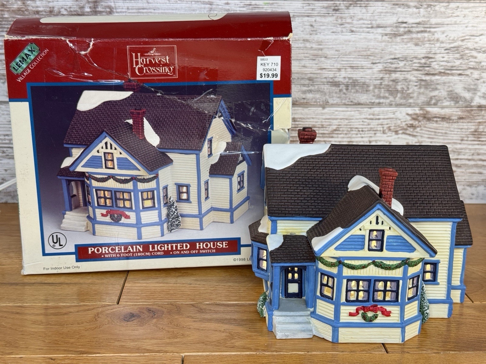 Lemax Christmas Village Harvest Crossing 1998 House White & Blue NEW CORD/BULB