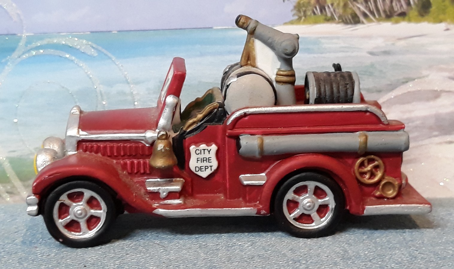 Department 56 City Fire Dept. Fire Truck Item #55476 (1991 to 1995)