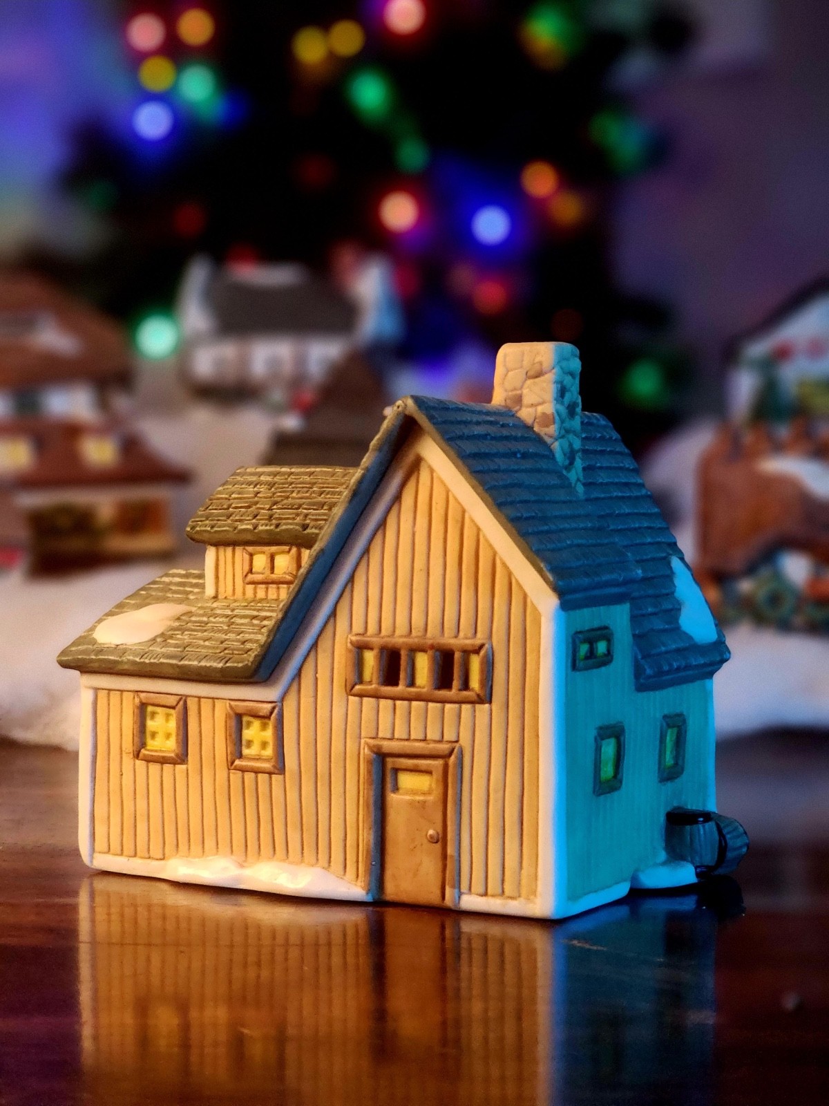 Mini Christmas Village Buildings Lot 10+ Ceramic Houses Church Bakery & Cafe